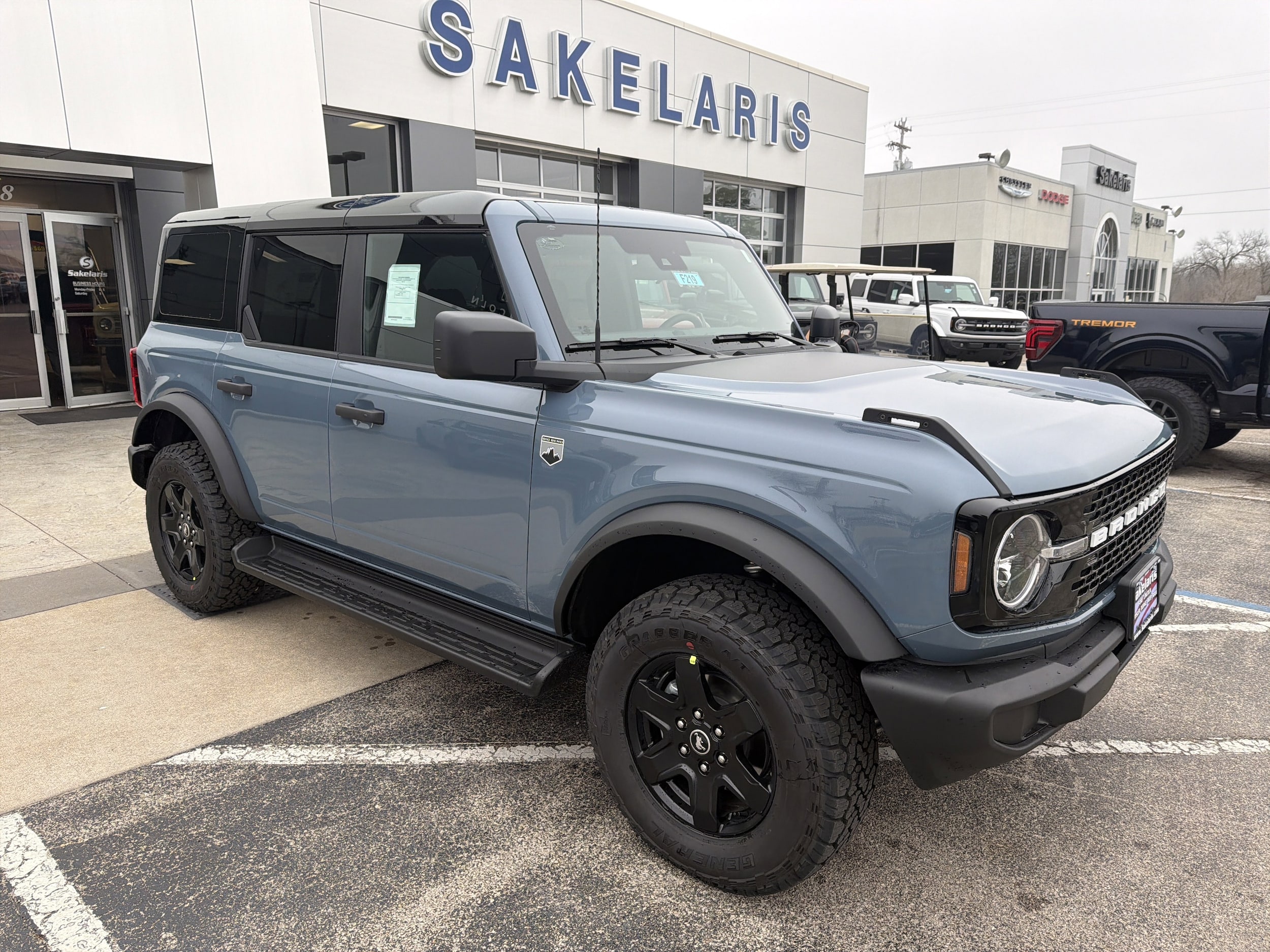 2025 Ford Bronco 4-Door Big Bend's photo