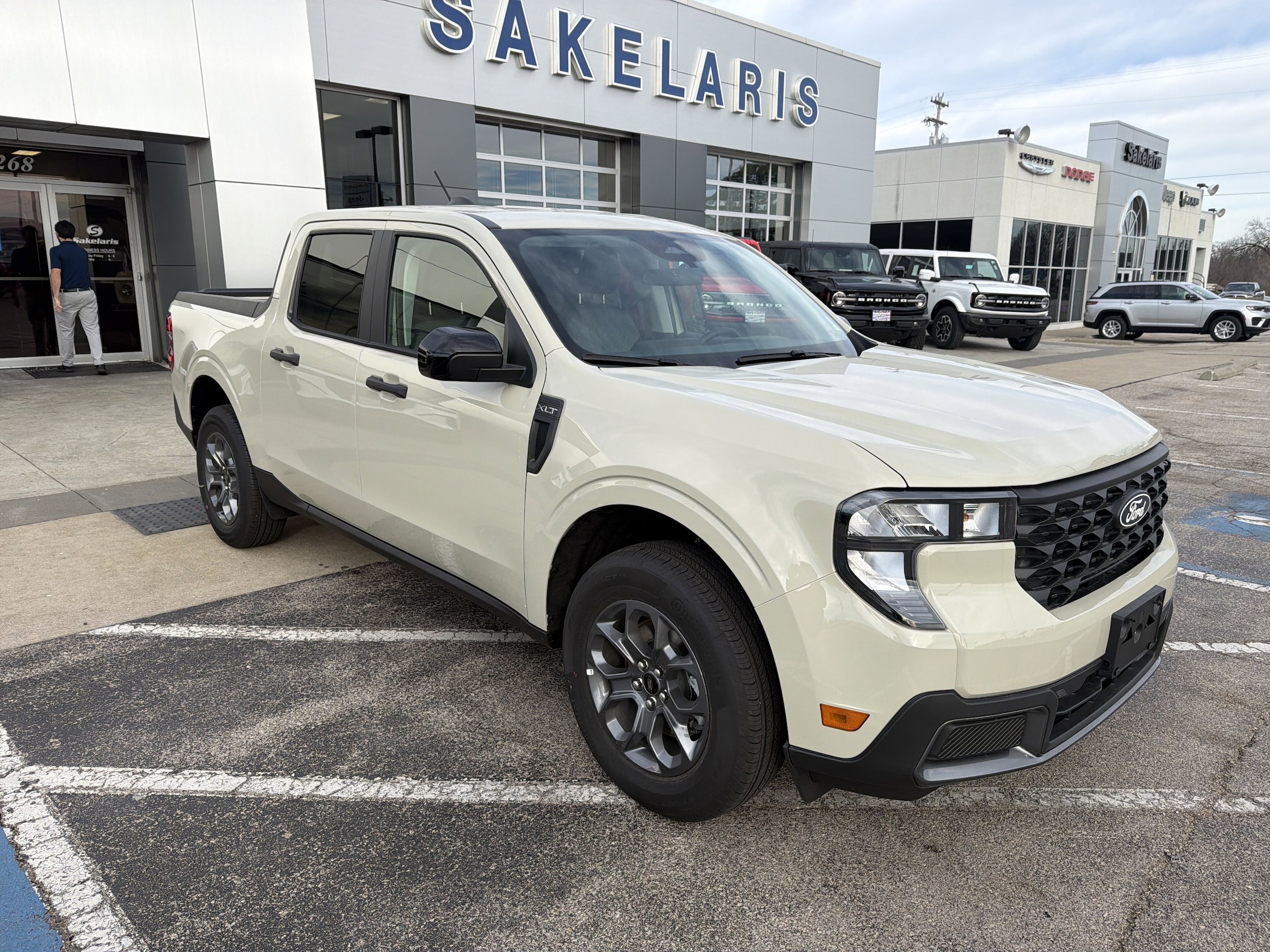 2025 Ford Maverick XLT's photo