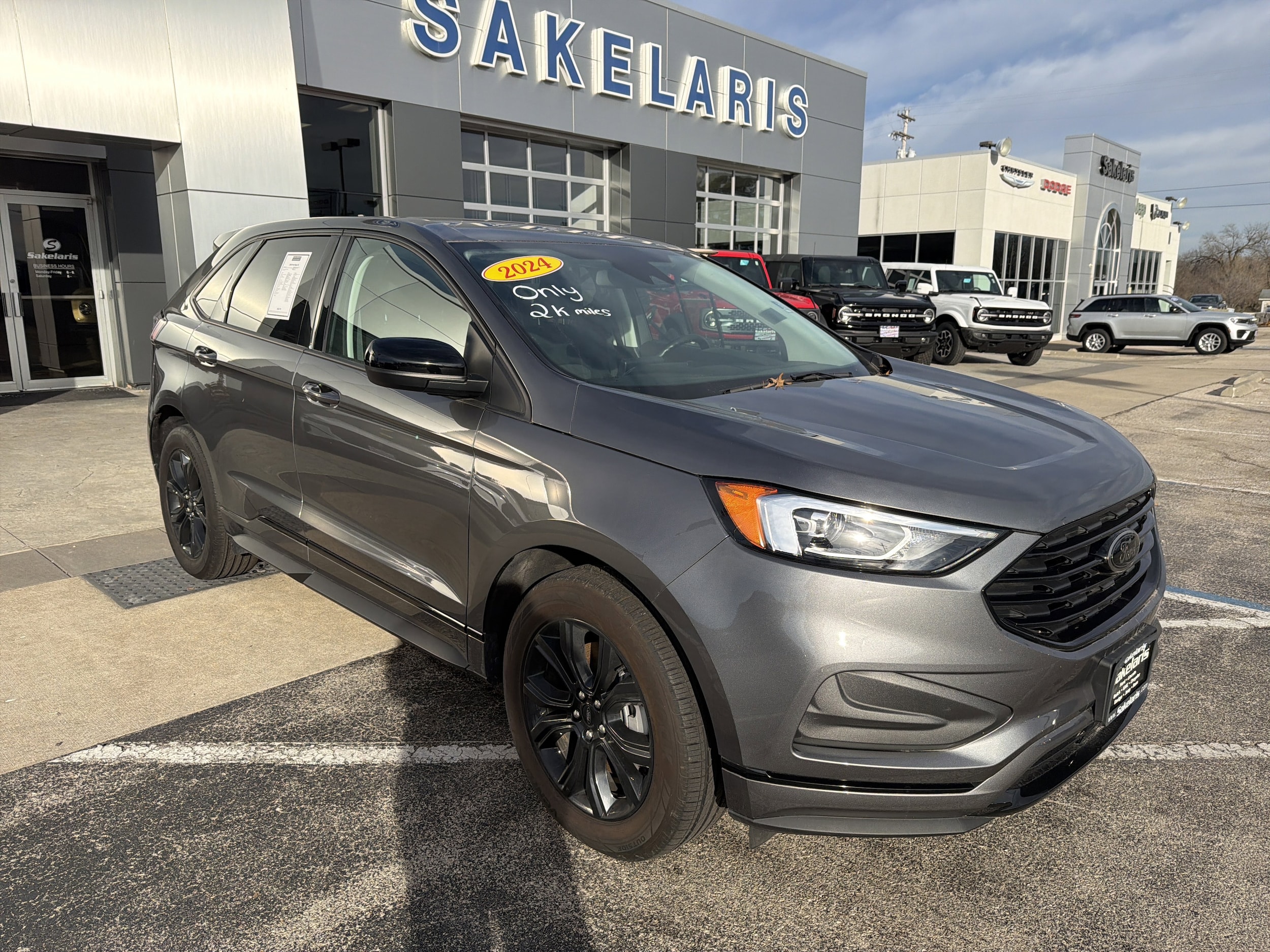 2024 Ford Edge SE's photo