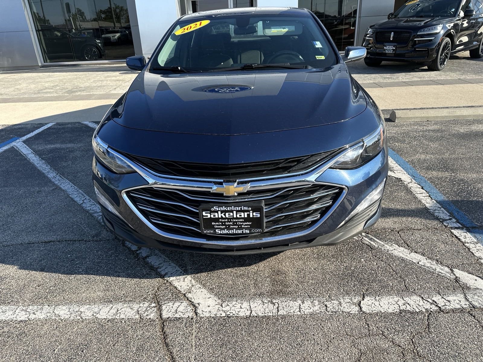 Used 2021 Chevrolet Malibu 1LT with VIN 1G1ZD5ST9MF006469 for sale in Camdenton, MO
