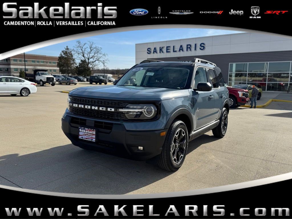 2025 Ford Bronco Sport Outer Banks's photo