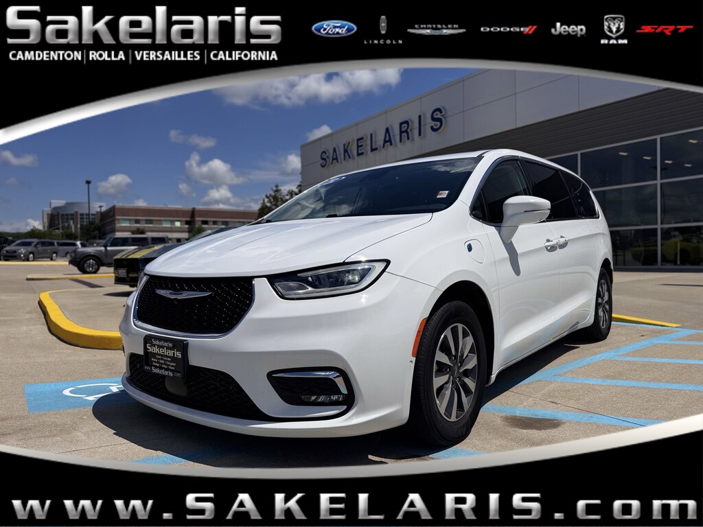 Used 2022 Chrysler Pacifica Hybrid Touring L Van Passenger Van