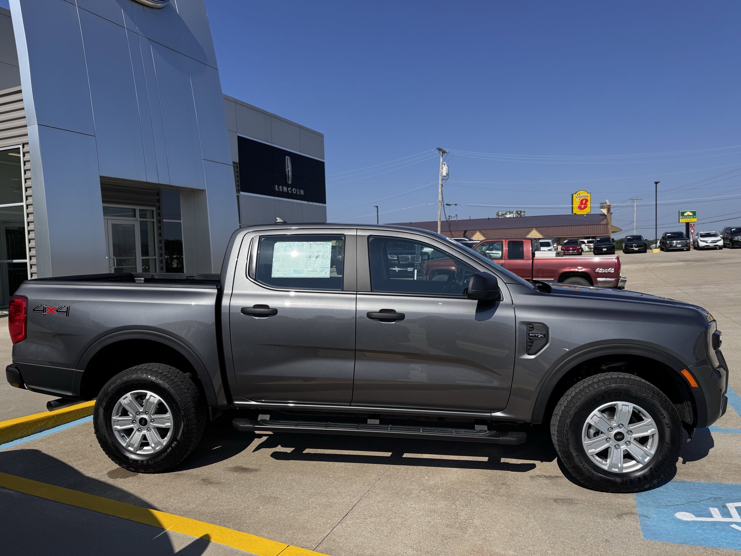 2025 Ford Ranger XL photo 3