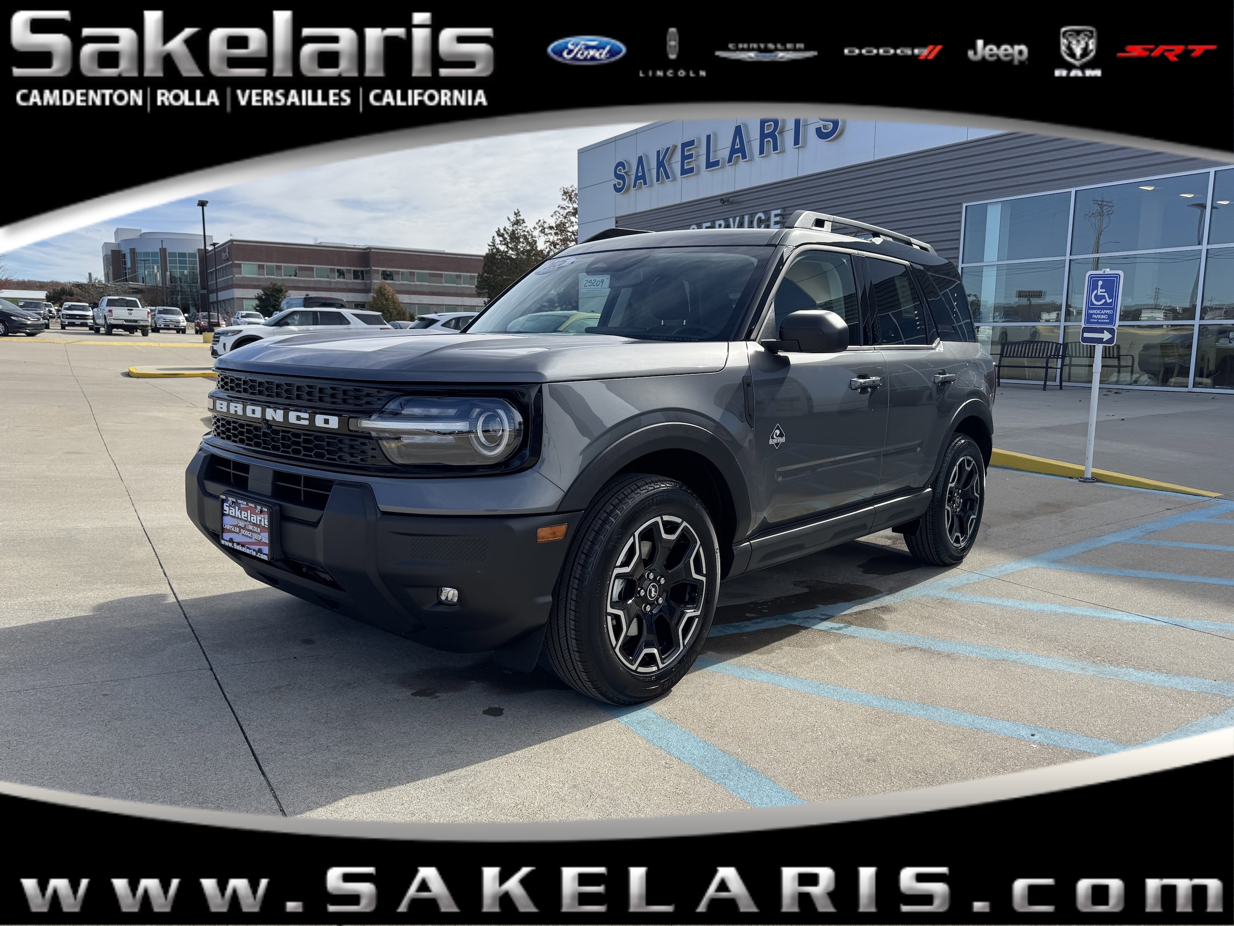 2025 Ford Bronco Sport Outer Banks's photo