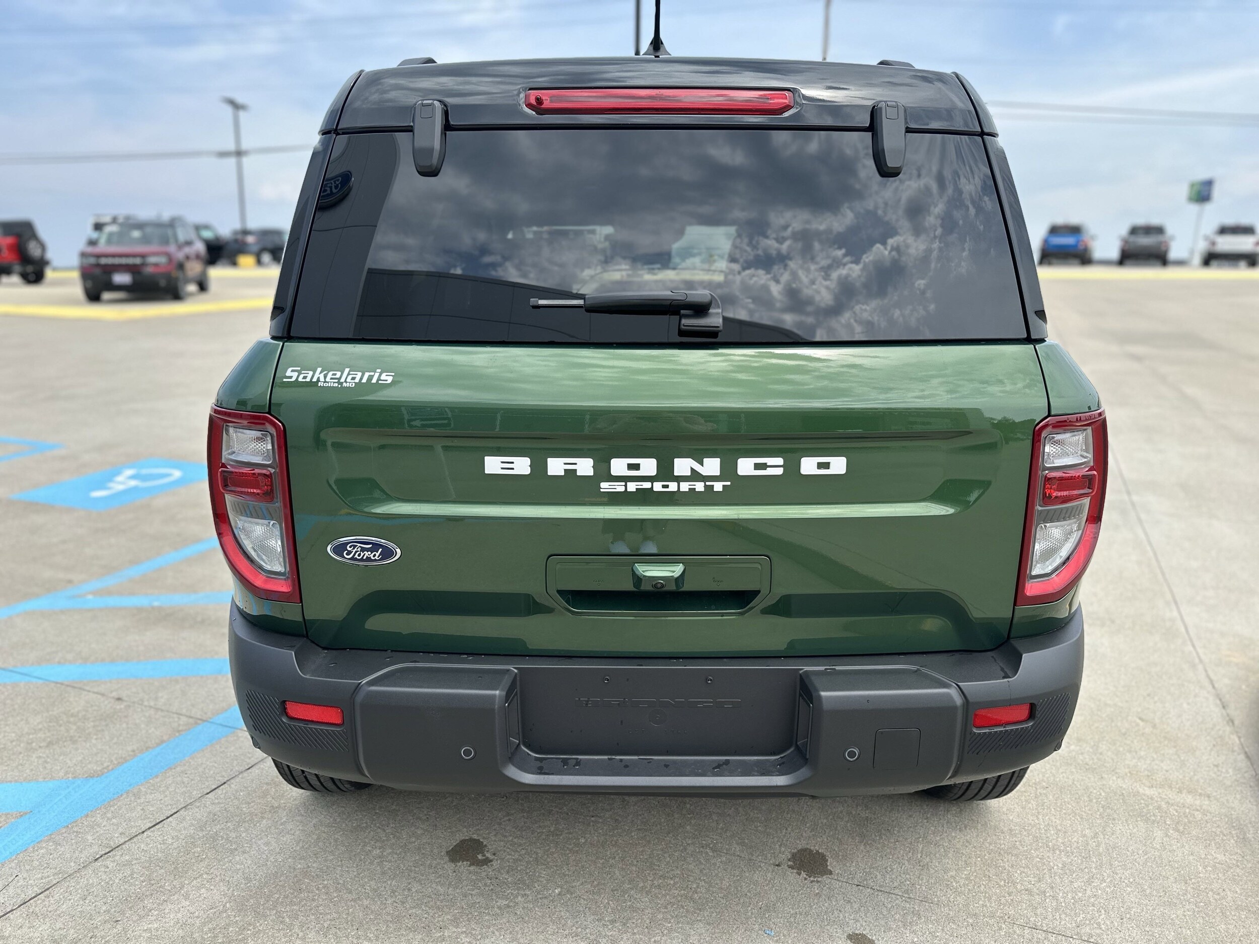 2025 Ford Bronco Sport Outer Banks photo 4