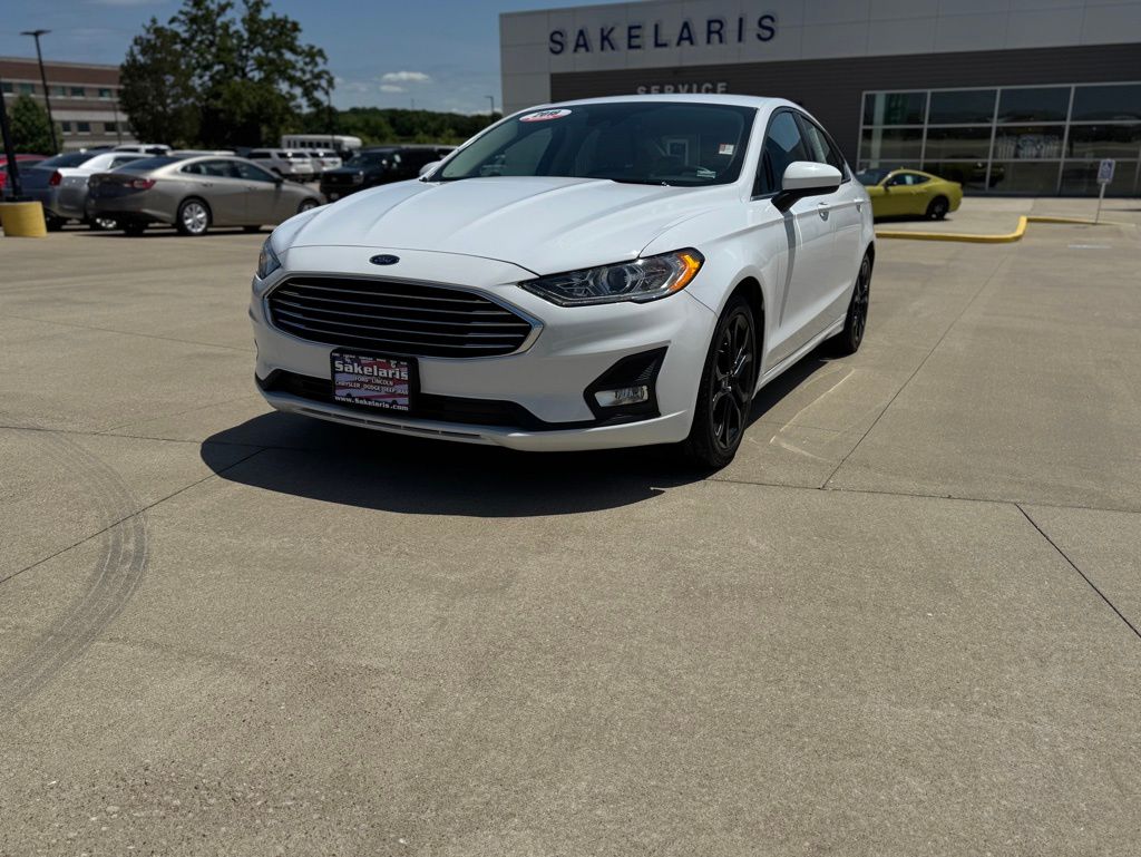 2019 Ford Fusion SE FWD's photo