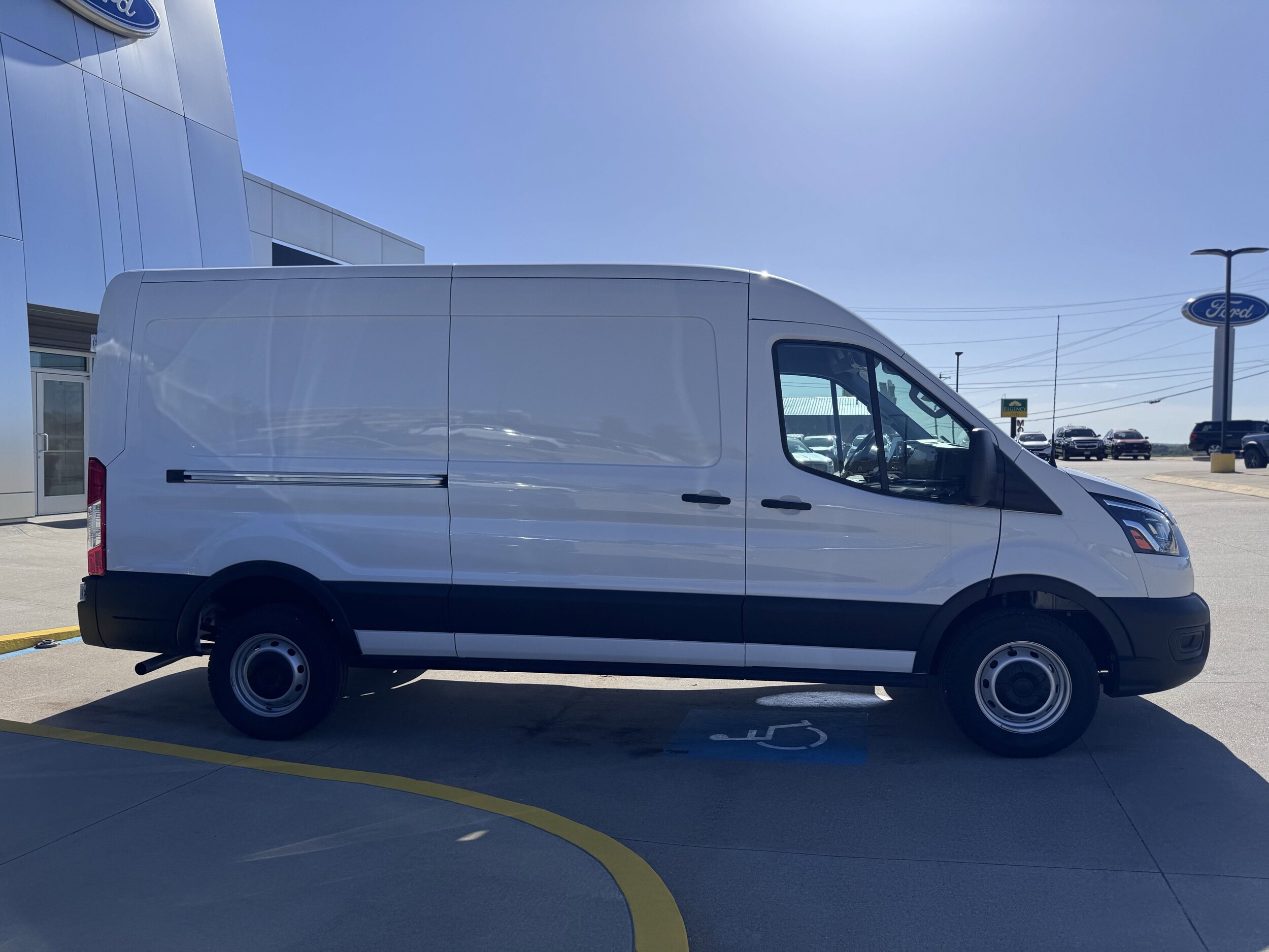 2025 Ford Transit photo 3