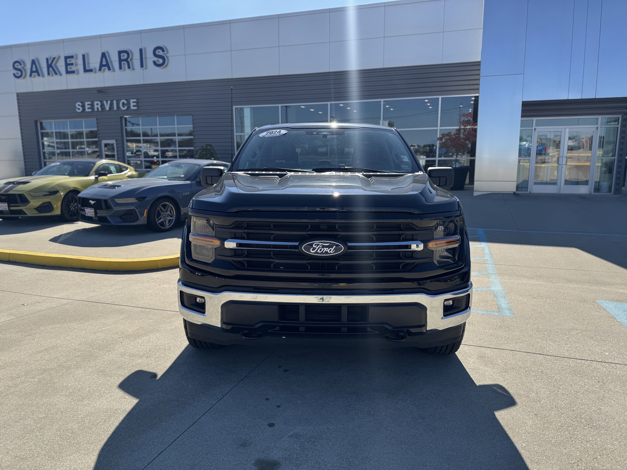 2024 Ford F-150 XLT photo 2