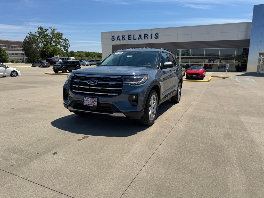 2026 Ford Explorer Active 4WD's photo