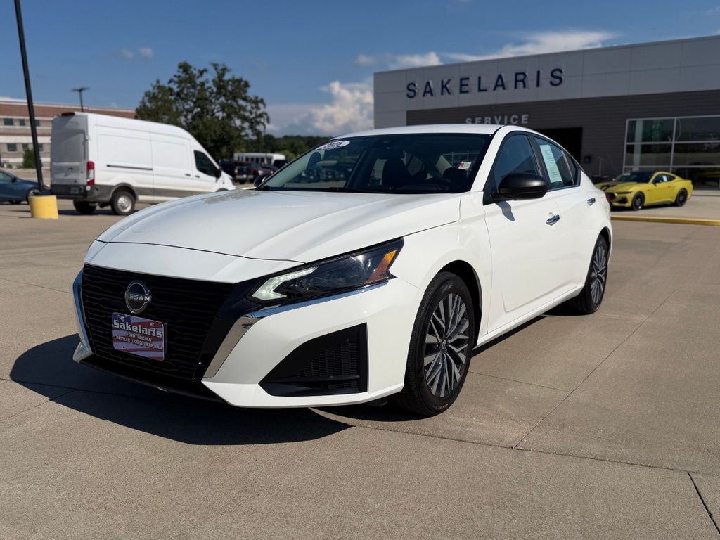 2025 Nissan Altima