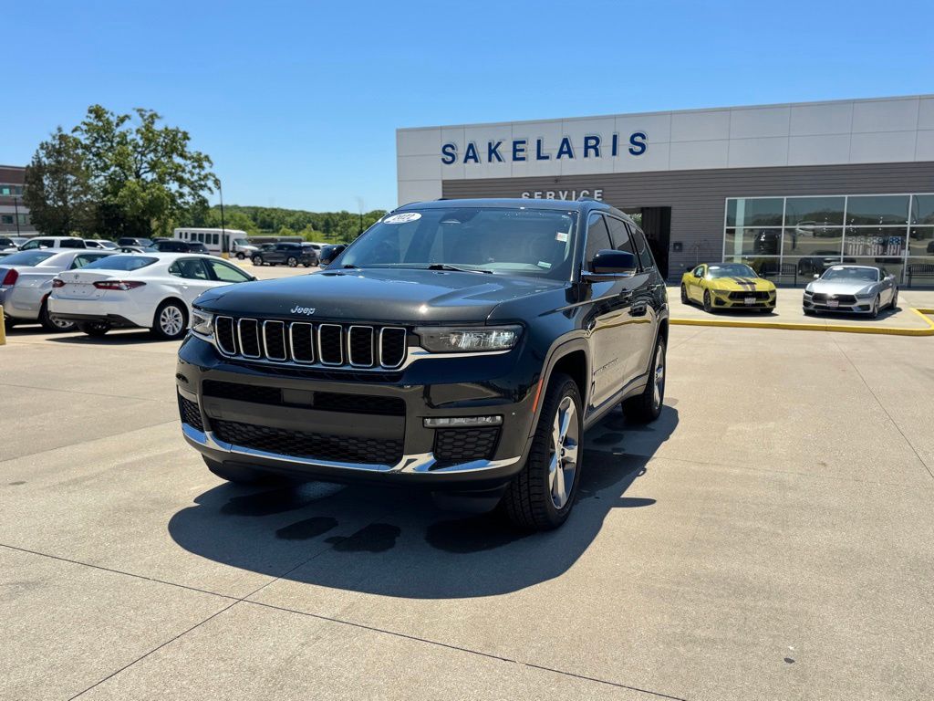 2022 Jeep Grand Cherokee L Limited 4x4's photo