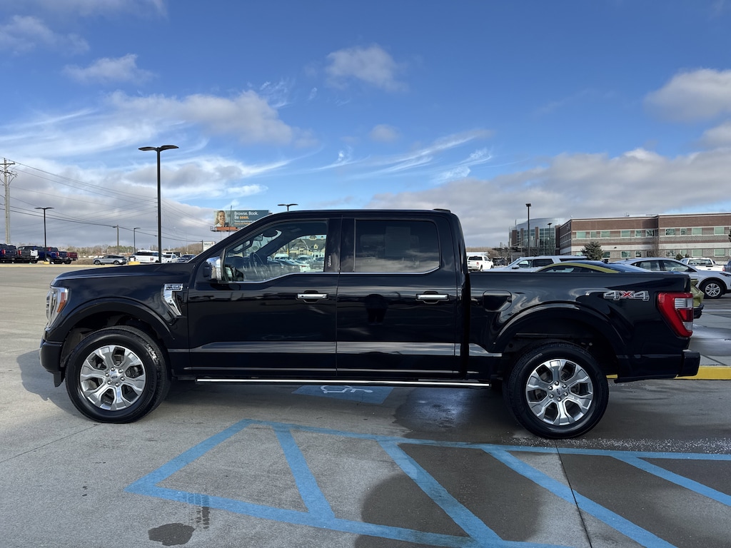 2023 Ford F-150 photo 3