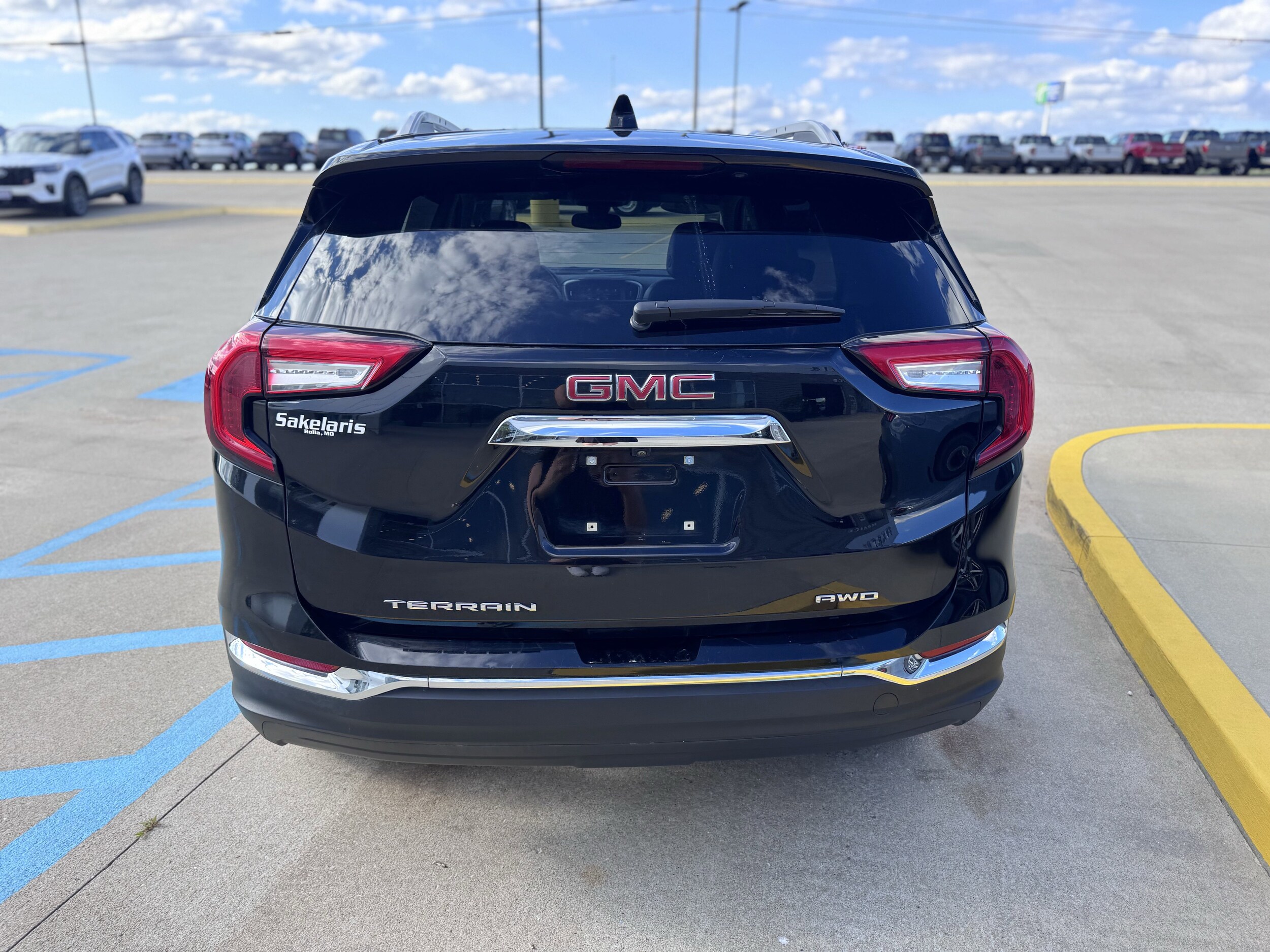 2023 Gmc Terrain SLT photo 3