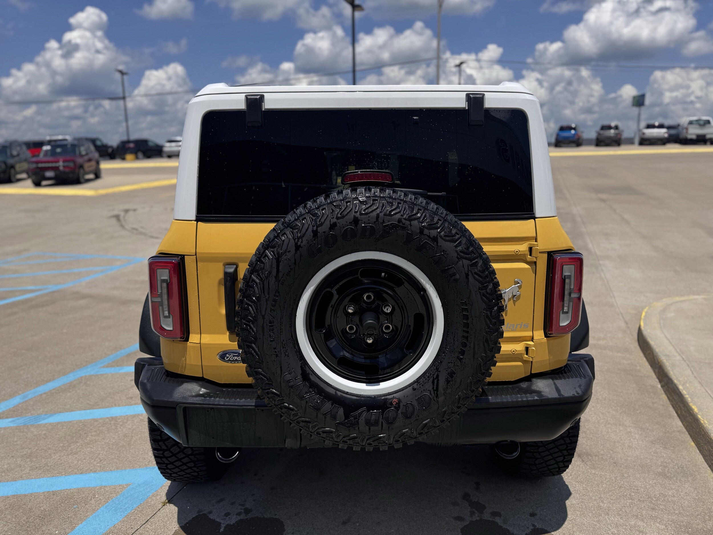 2024 Ford Bronco Heritage Limited First Edition photo 4