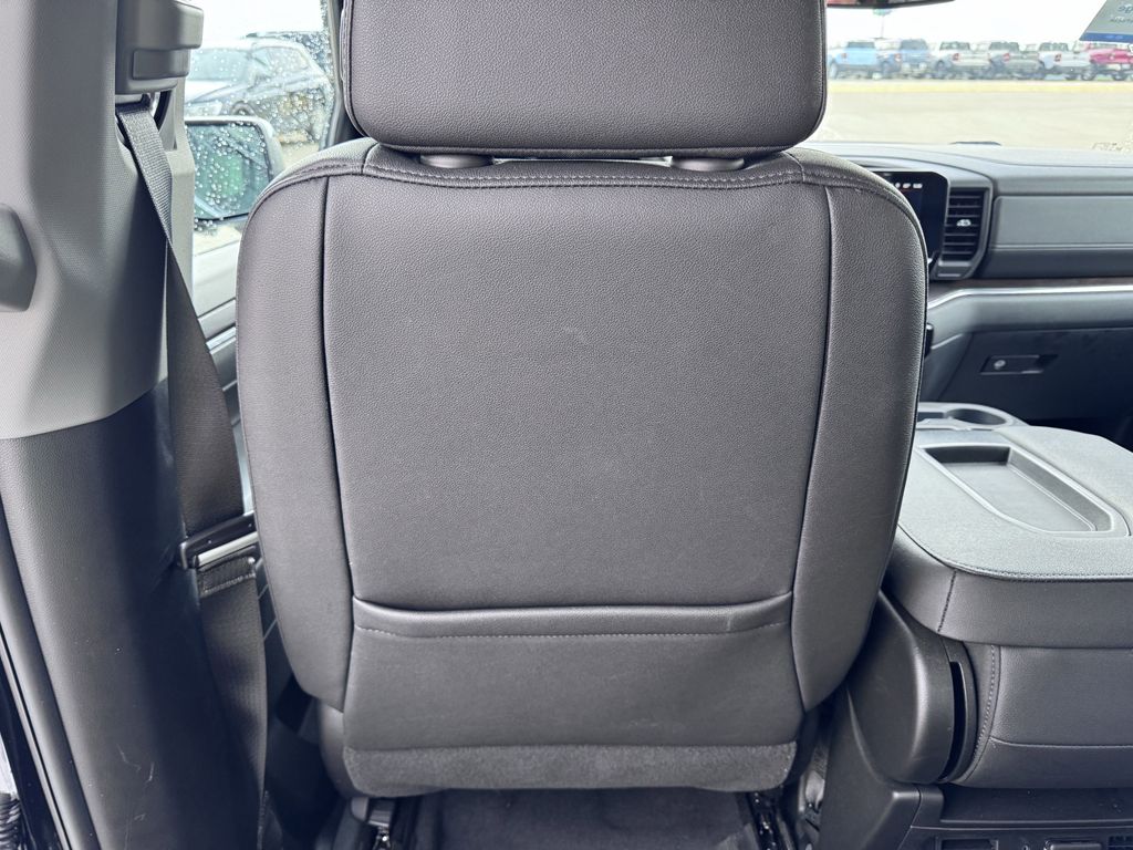 2024 GMC Sierra 1500 SLT - Photo 28