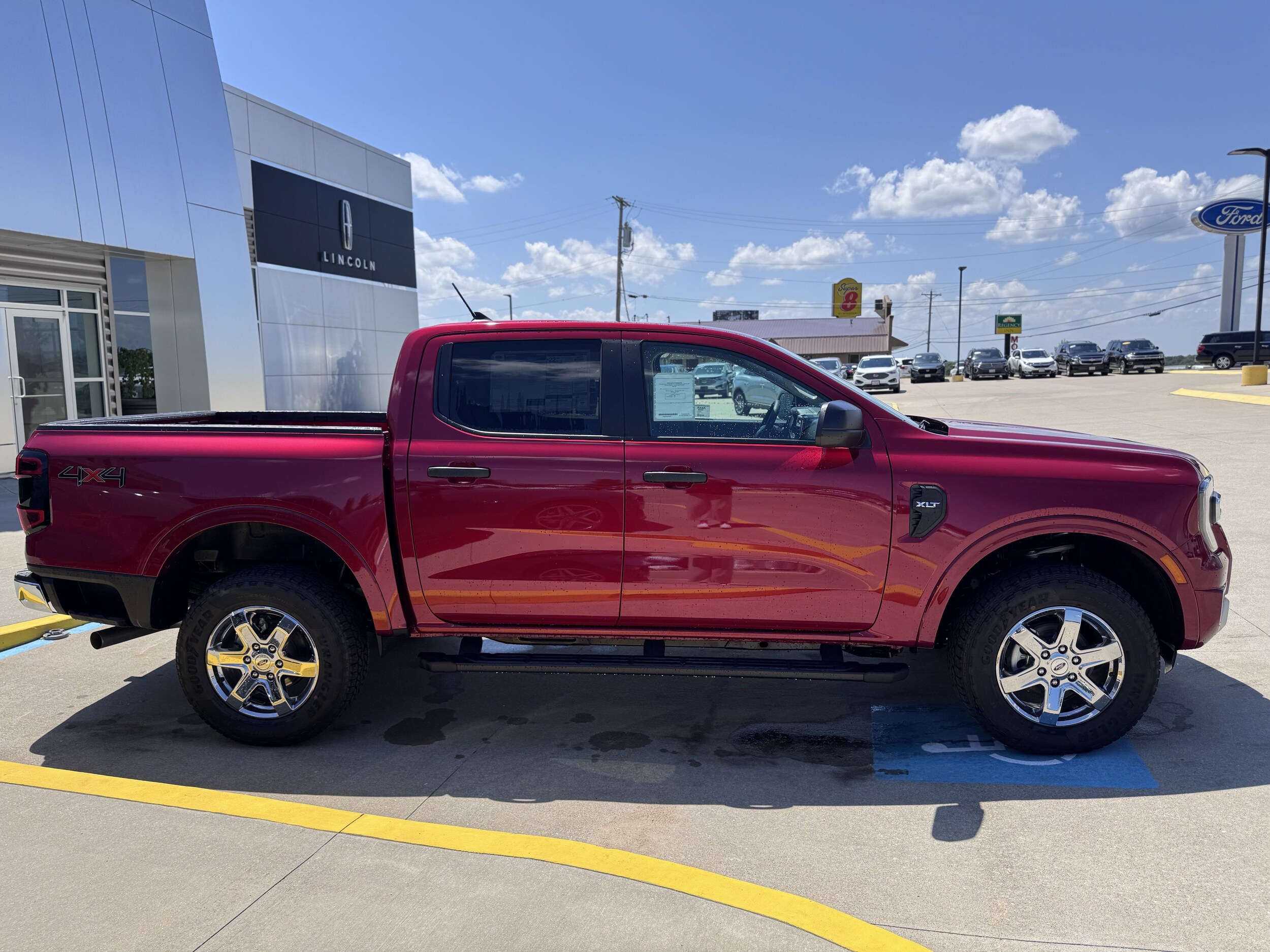 2025 Ford Ranger XLT photo 2