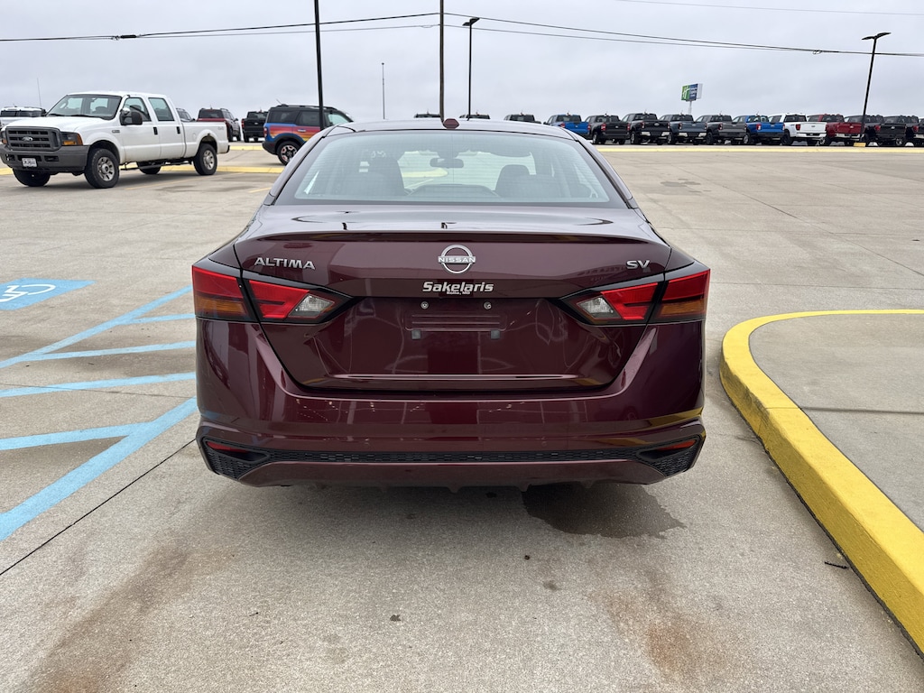 2024 Nissan Altima 2.5 SV photo 4