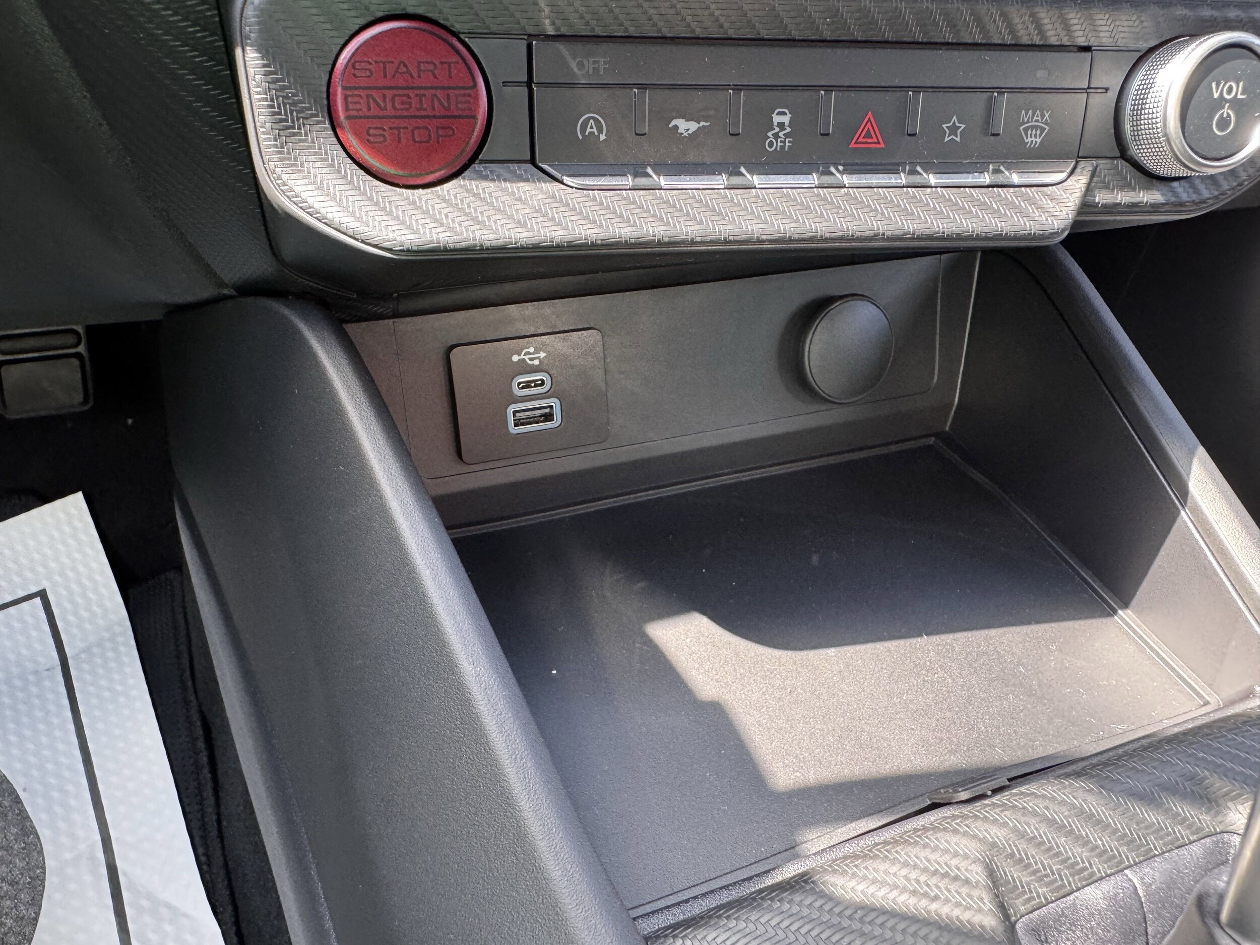 2025 Ford Mustang GT Fastback - Photo 23