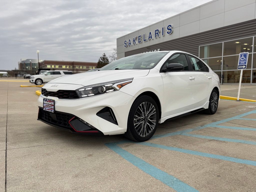 2023 Kia Forte GT-Line's photo