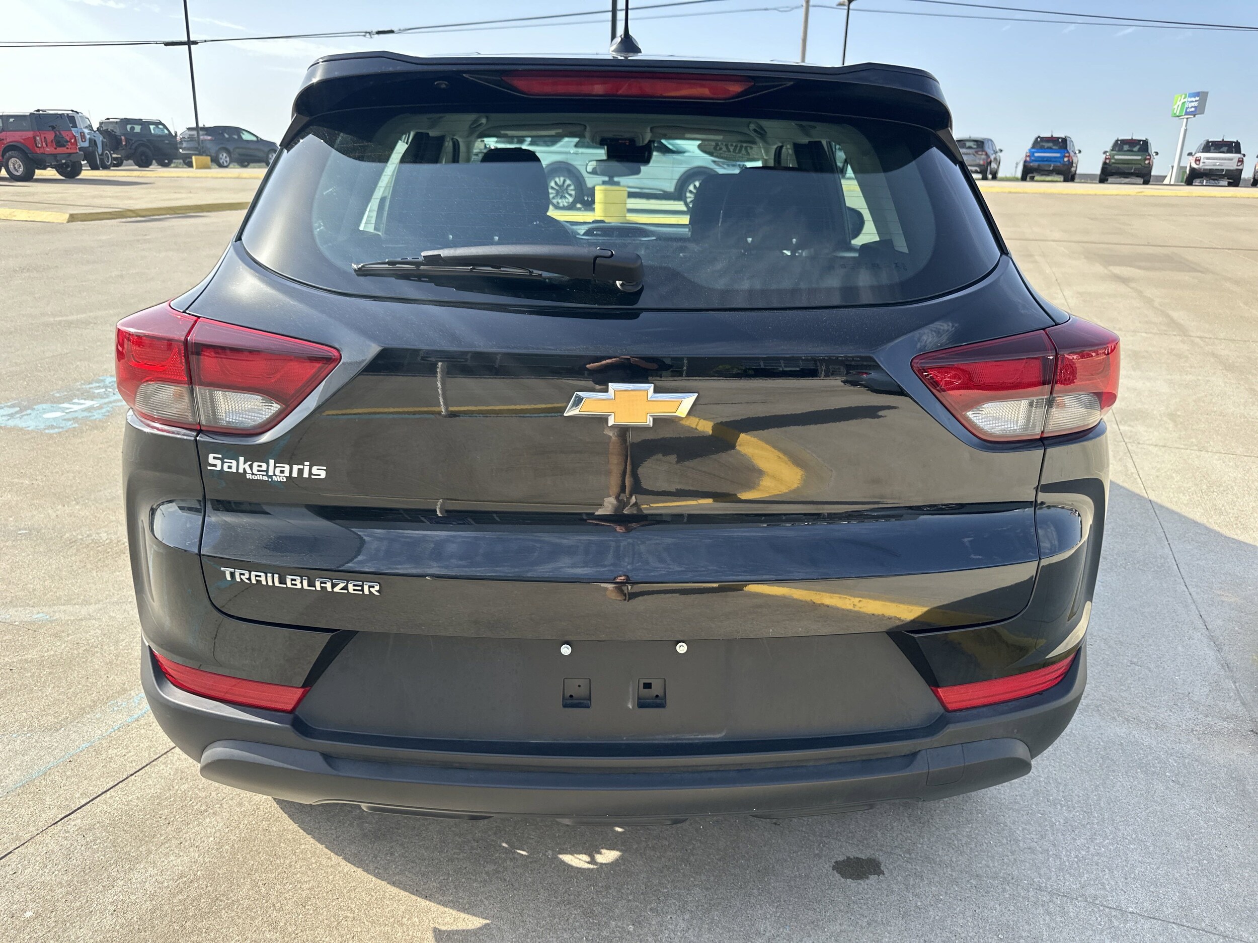 2023 Chevrolet Trailblazer LS photo 4