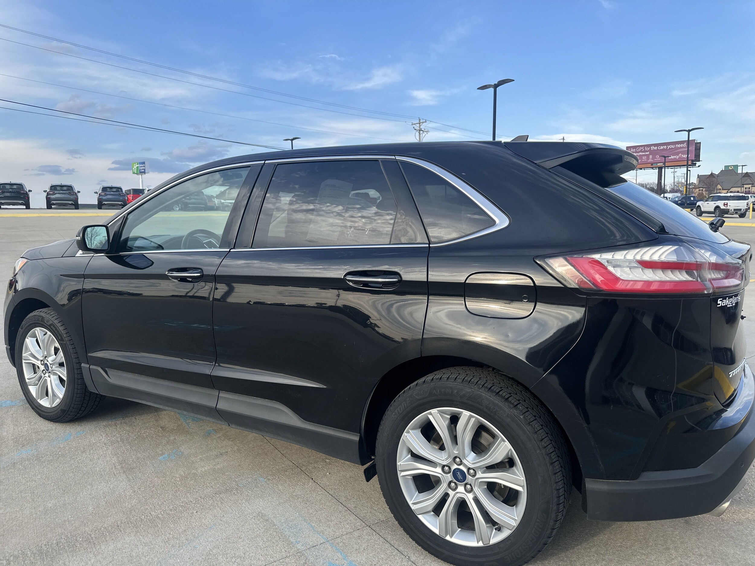 2022 Ford Edge Titanium photo 4