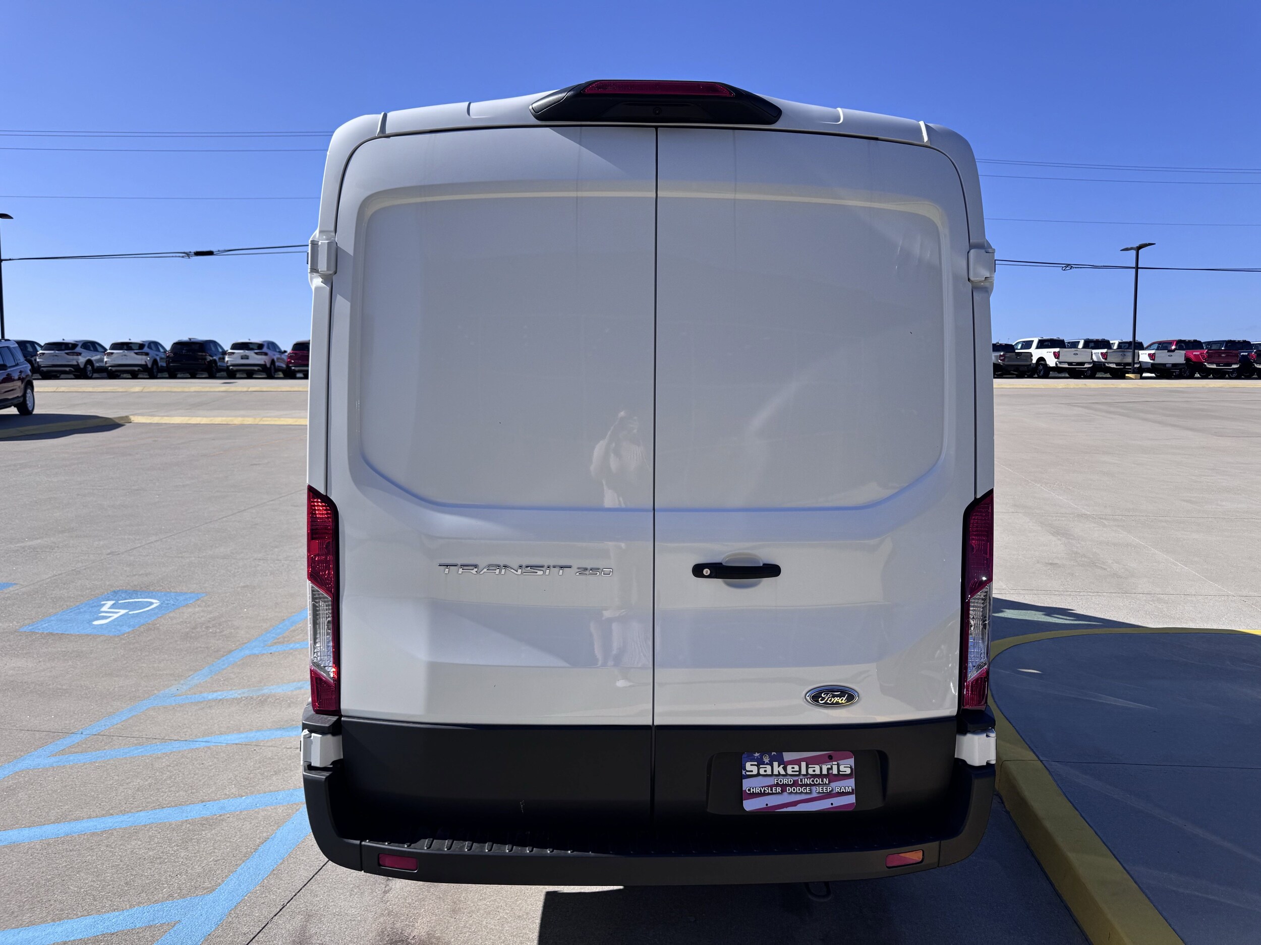 2025 Ford Transit photo 4