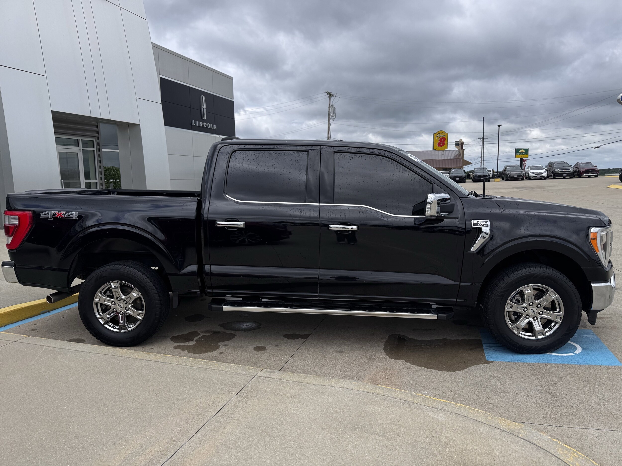2023 Ford F-150 photo 3