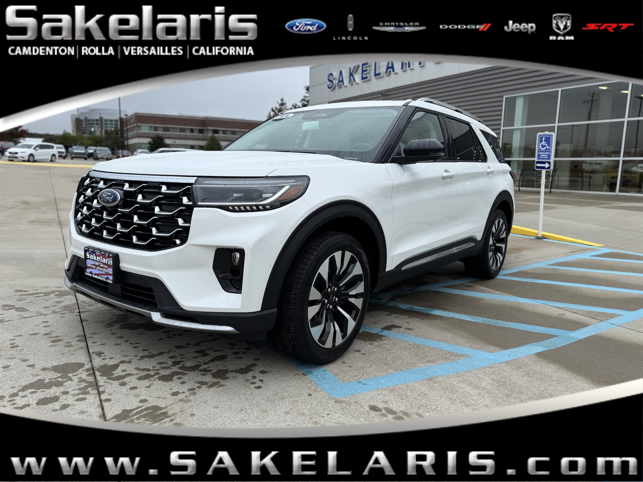 2026 Ford Explorer Platinum's photo