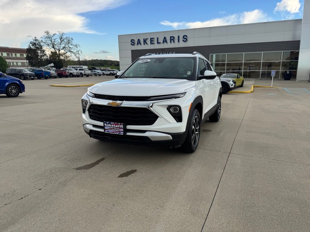 2025 Chevrolet Trailblazer LT AWD's photo