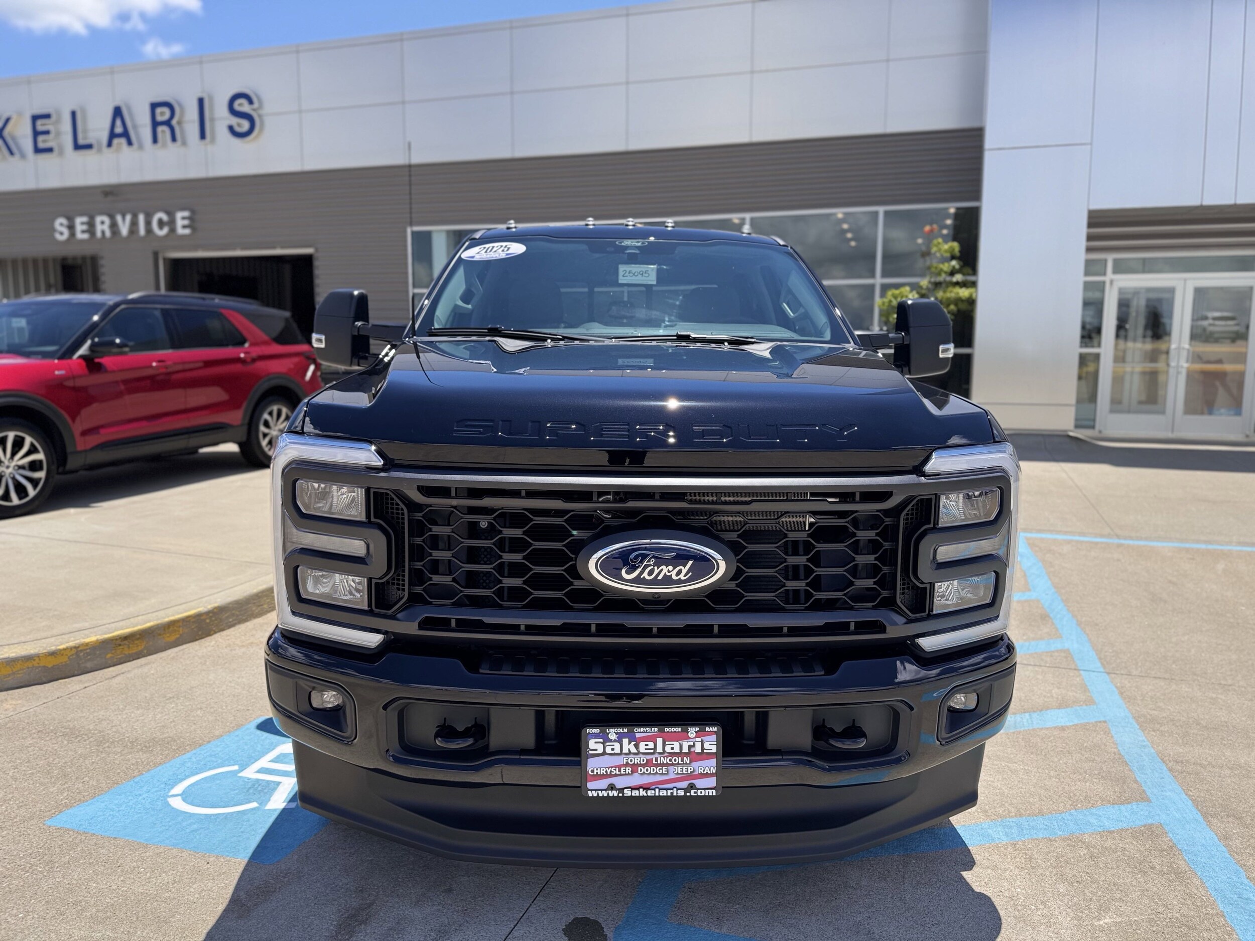 2025 Ford F-350 XLT photo 2