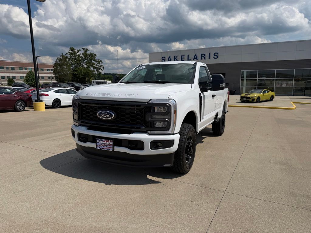 2026 Ford F-350 XL 4x4 Regular Cab 8' Box SRW's photo