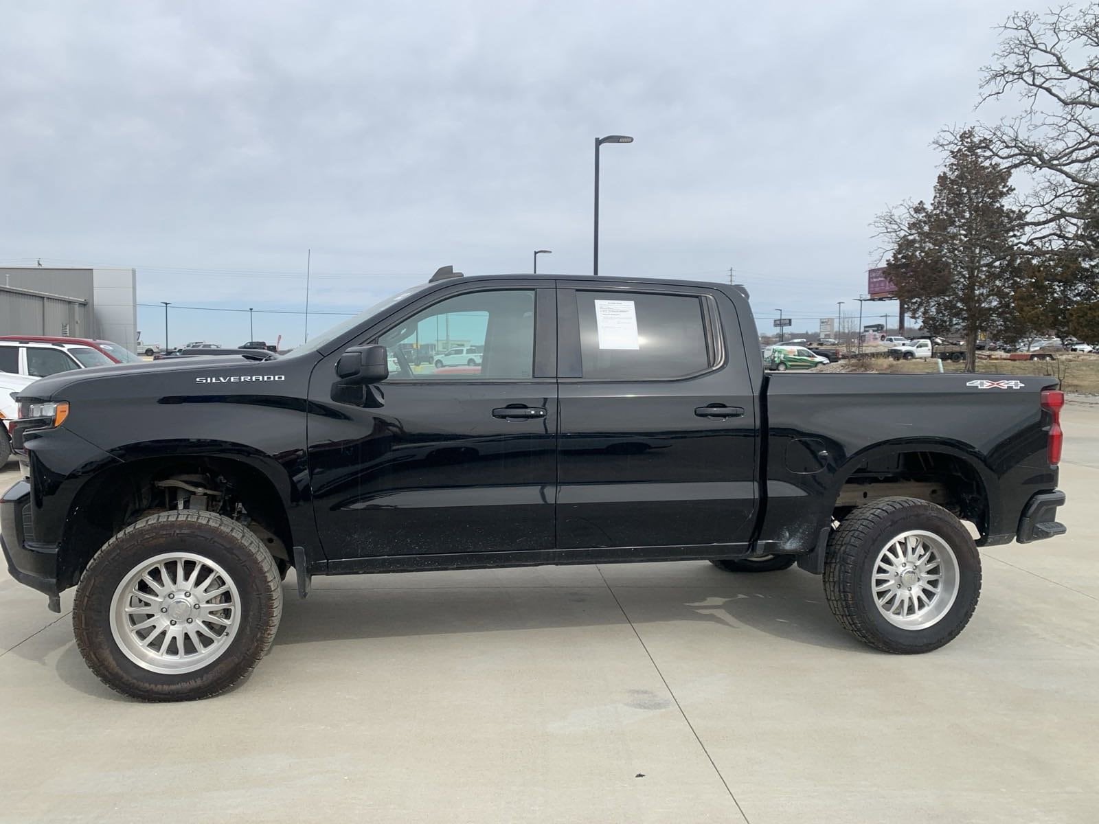 Used 2020 Chevrolet Silverado 1500 RST with VIN 3GCUYEED8LG230632 for sale in Rolla, MO