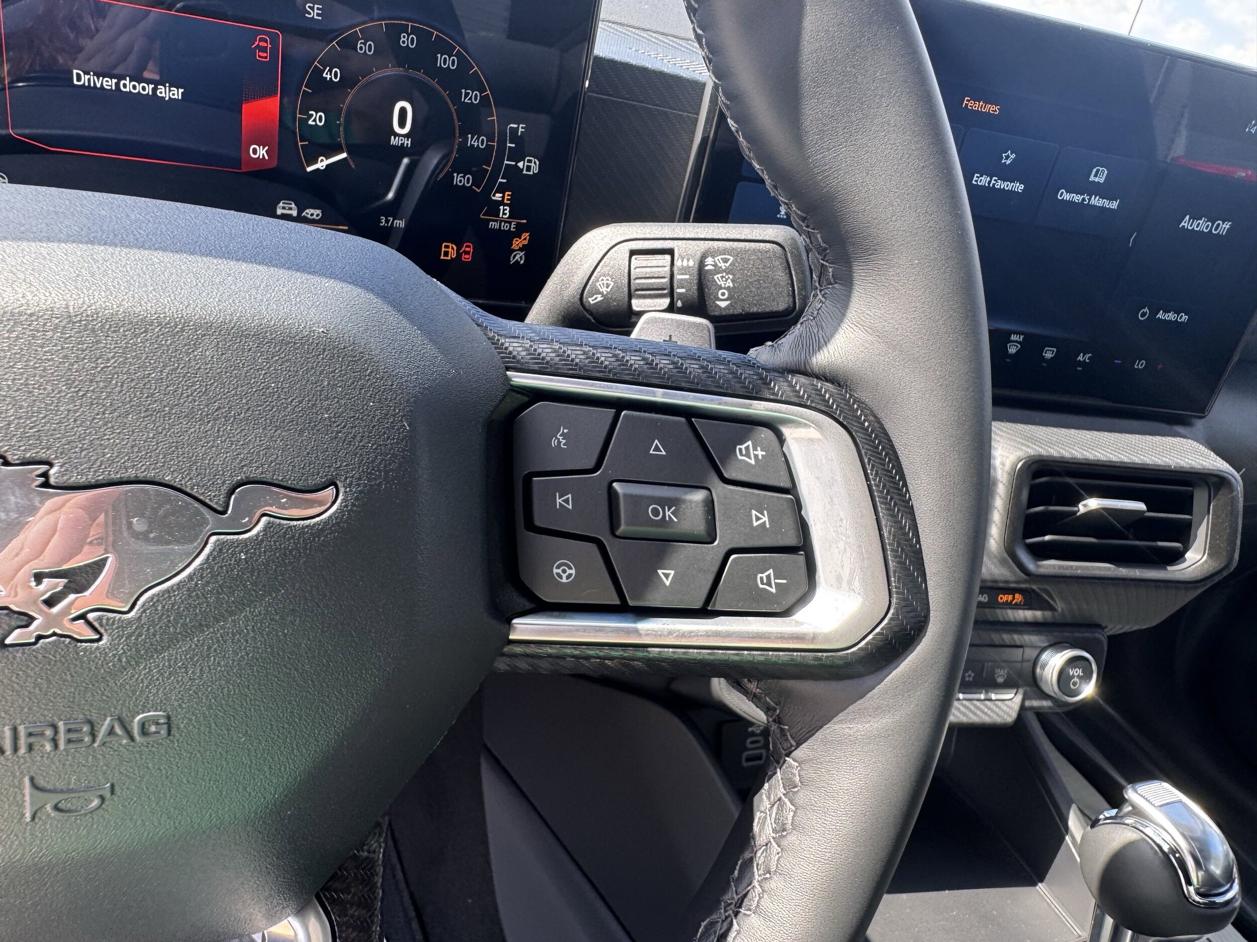 2025 Ford Mustang GT Fastback - Photo 14