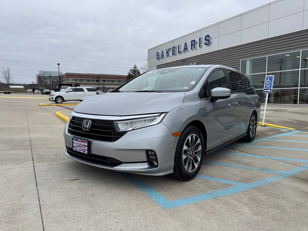2024 Honda Odyssey EX-L's photo
