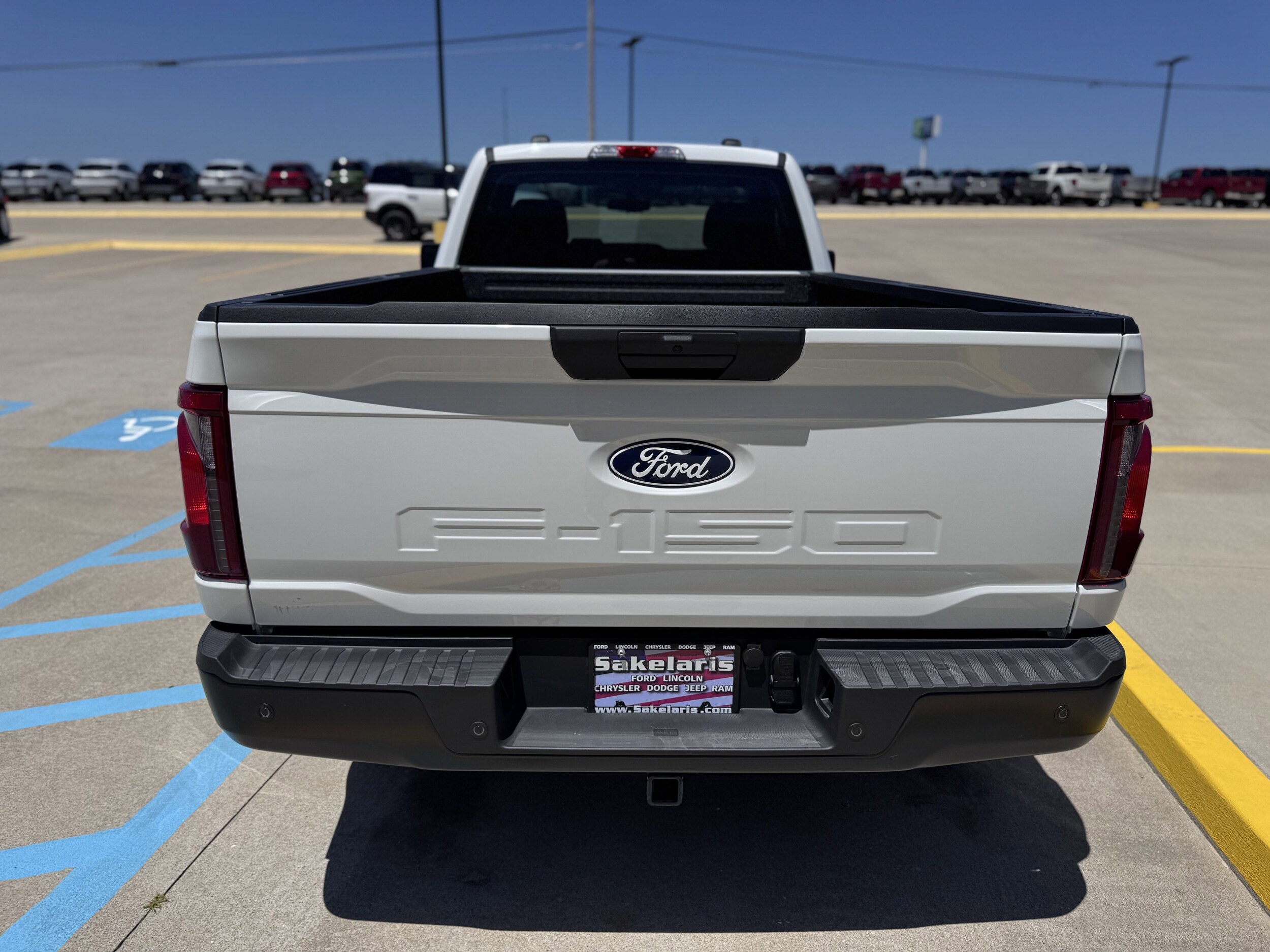 2025 Ford F-150 XL photo 2