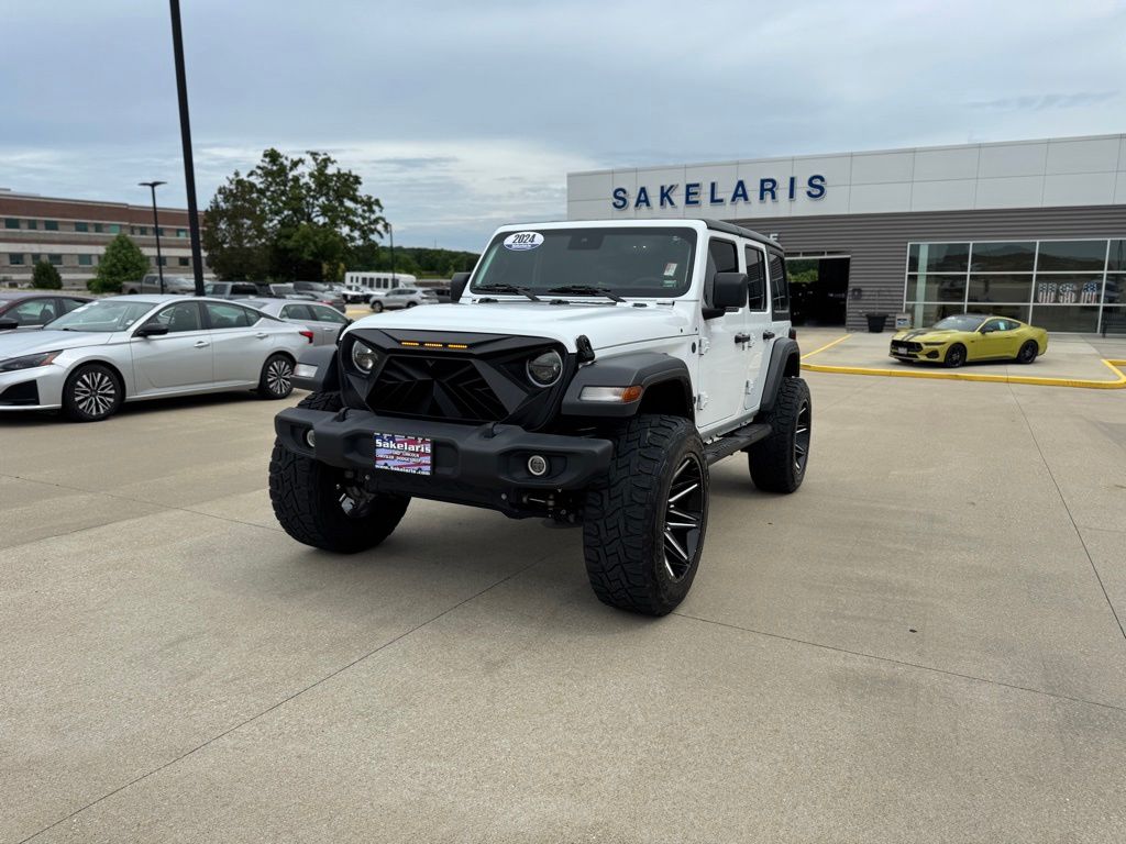 2024 Jeep Wrangler Sport S's photo