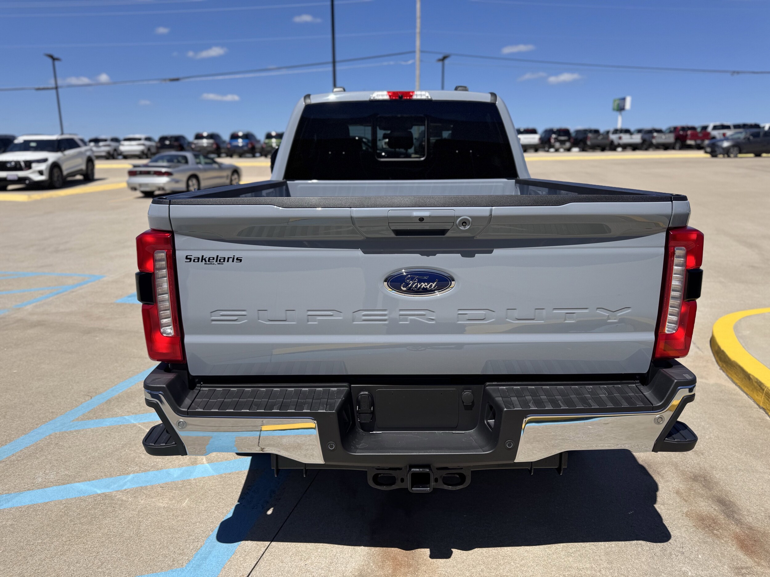 2026 Ford F-250 Lariat photo 4