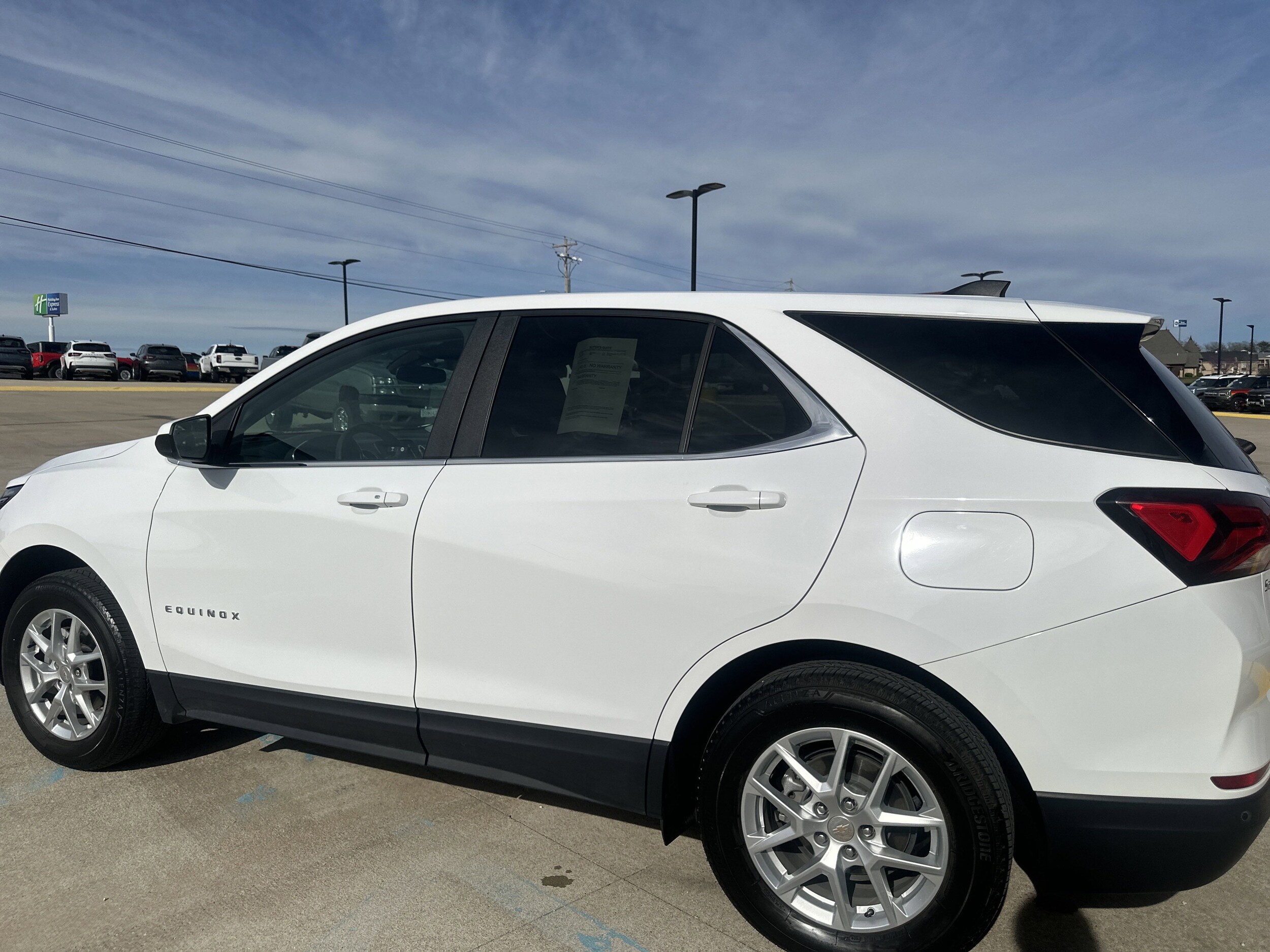 2024 Chevrolet Equinox photo 4