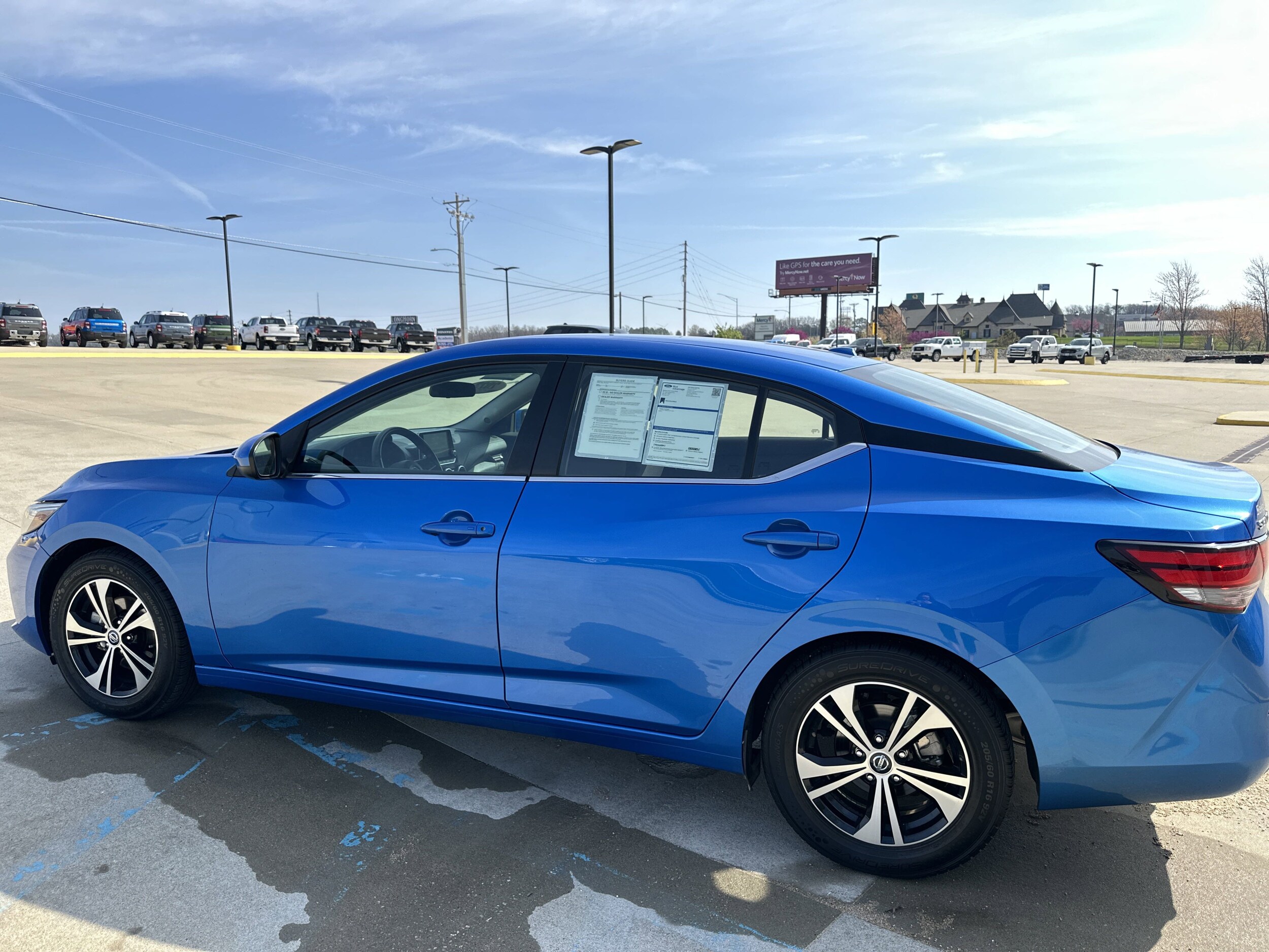 2023 Nissan Sentra SV photo 4