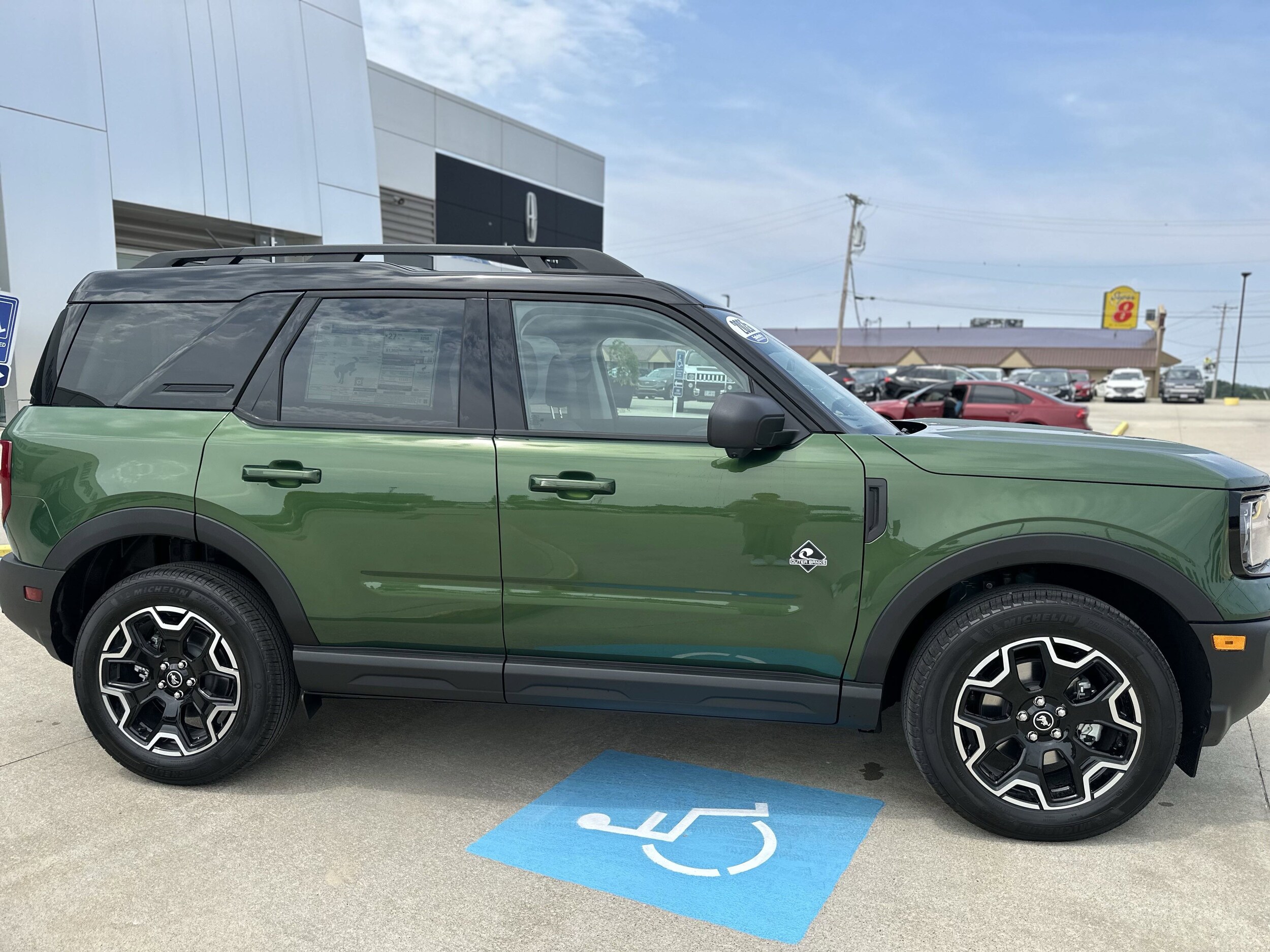 2025 Ford Bronco Sport Outer Banks photo 3