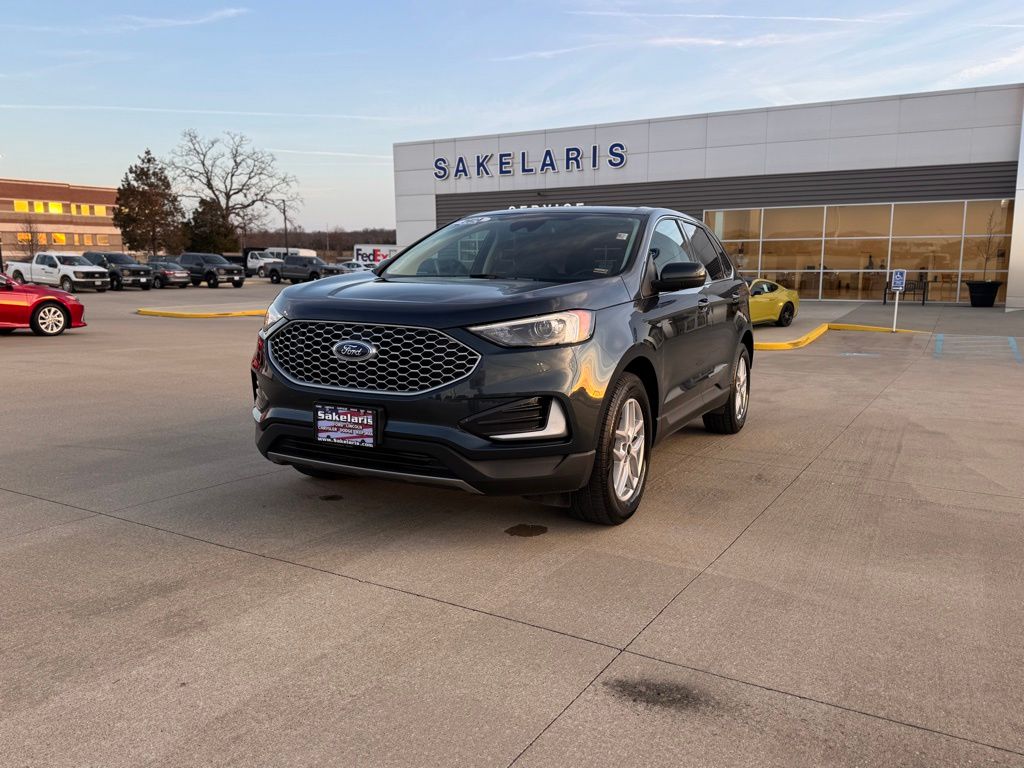 2024 Ford Edge SEL's photo