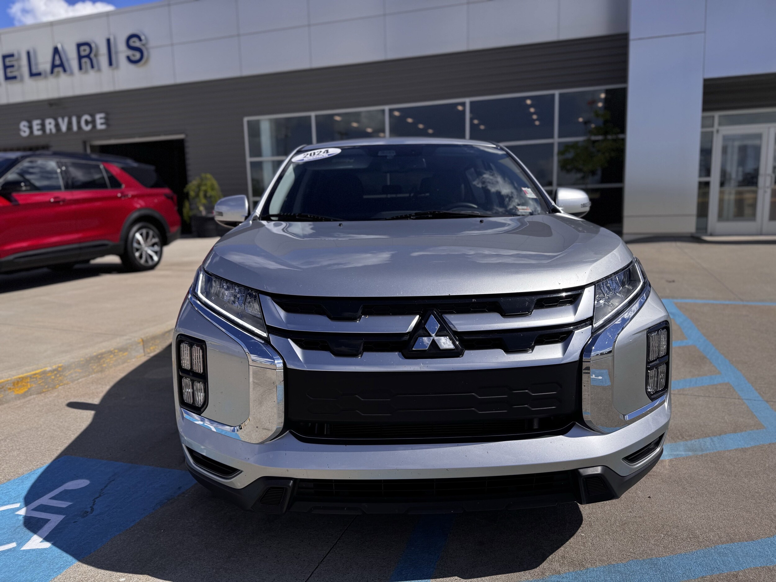 2024 Mitsubishi Outlander Sport SE photo 2
