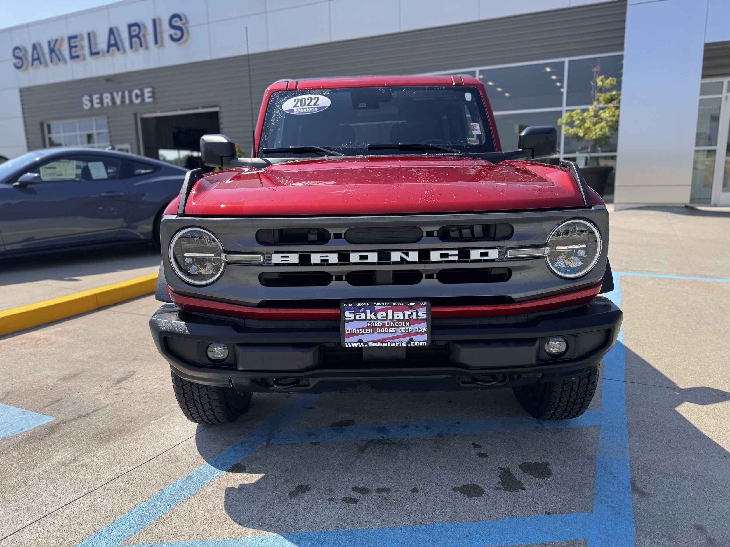2022 Ford Bronco Base Big Bend Black Diamond Outer Banks photo 2