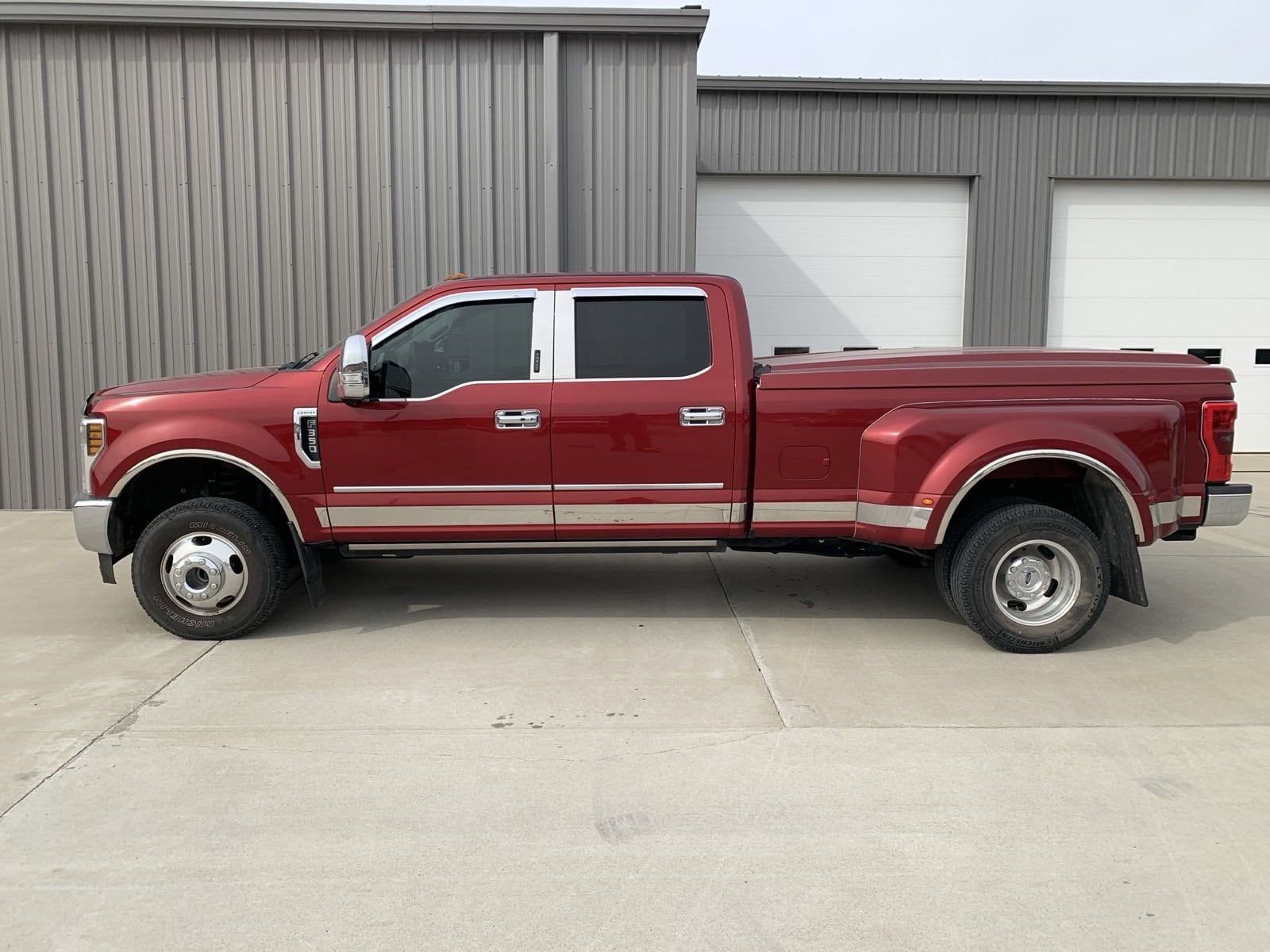 Certified 2018 Ford F-350 Super Duty Lariat with VIN 1FT8W3D65JEB17580 for sale in Rolla, MO