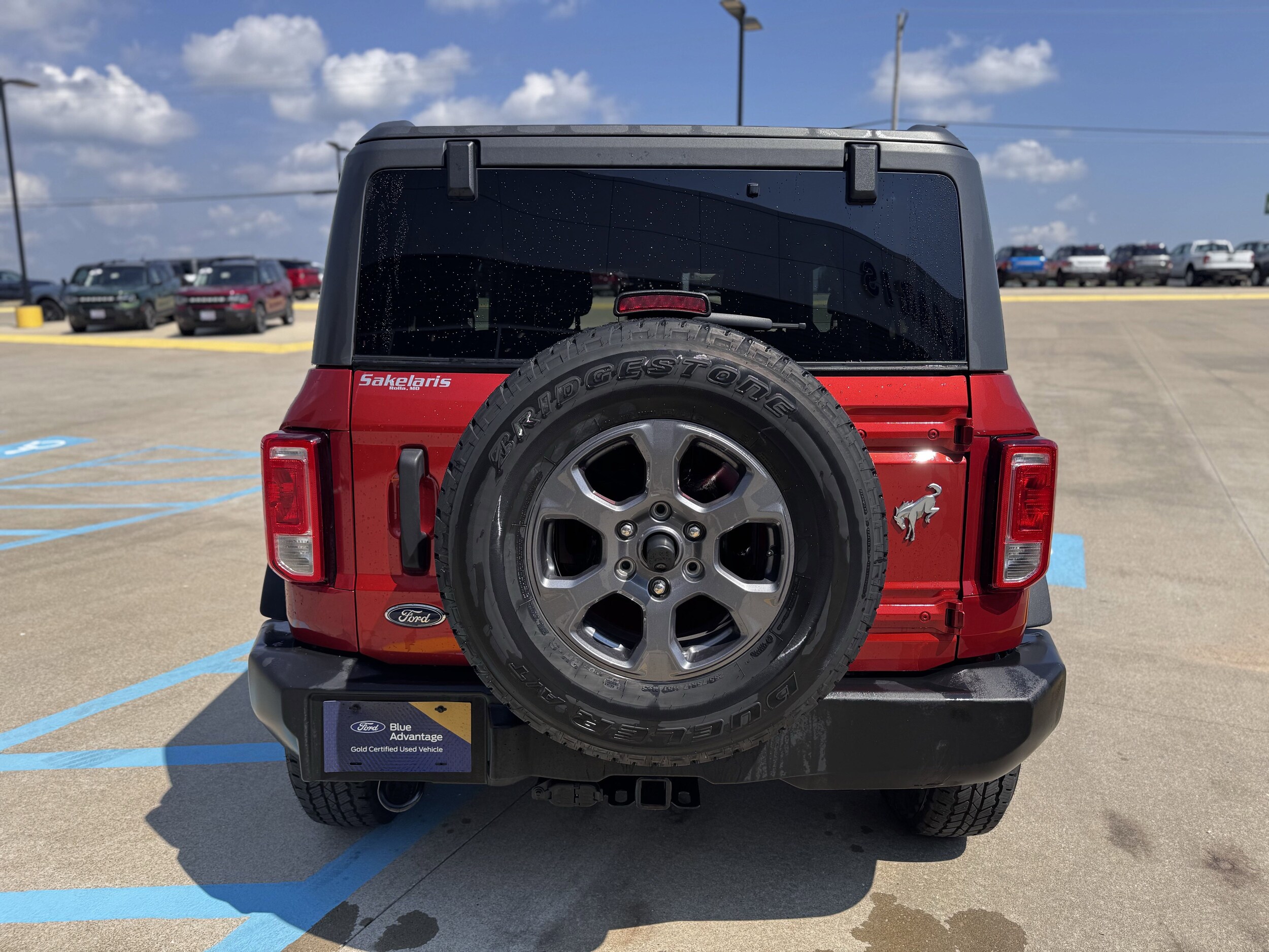 2022 Ford Bronco Base Big Bend Black Diamond Outer Banks photo 3