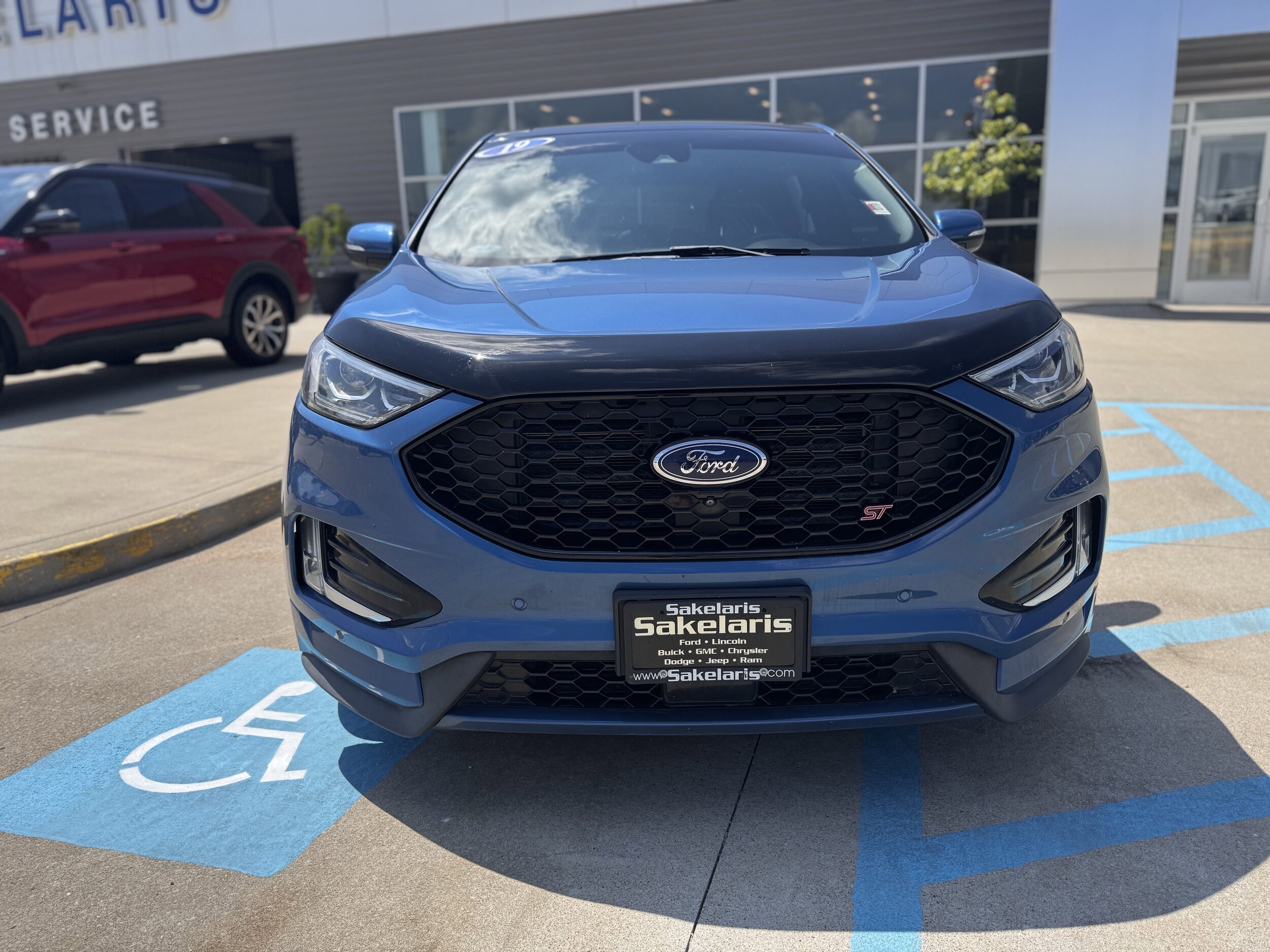 2019 Ford Edge ST photo 2