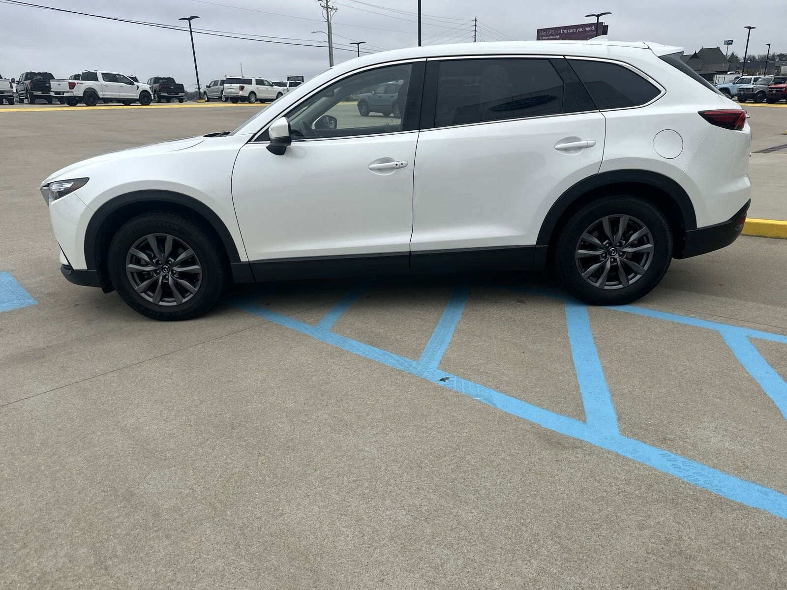 2022 Mazda CX-9 Touring photo 4