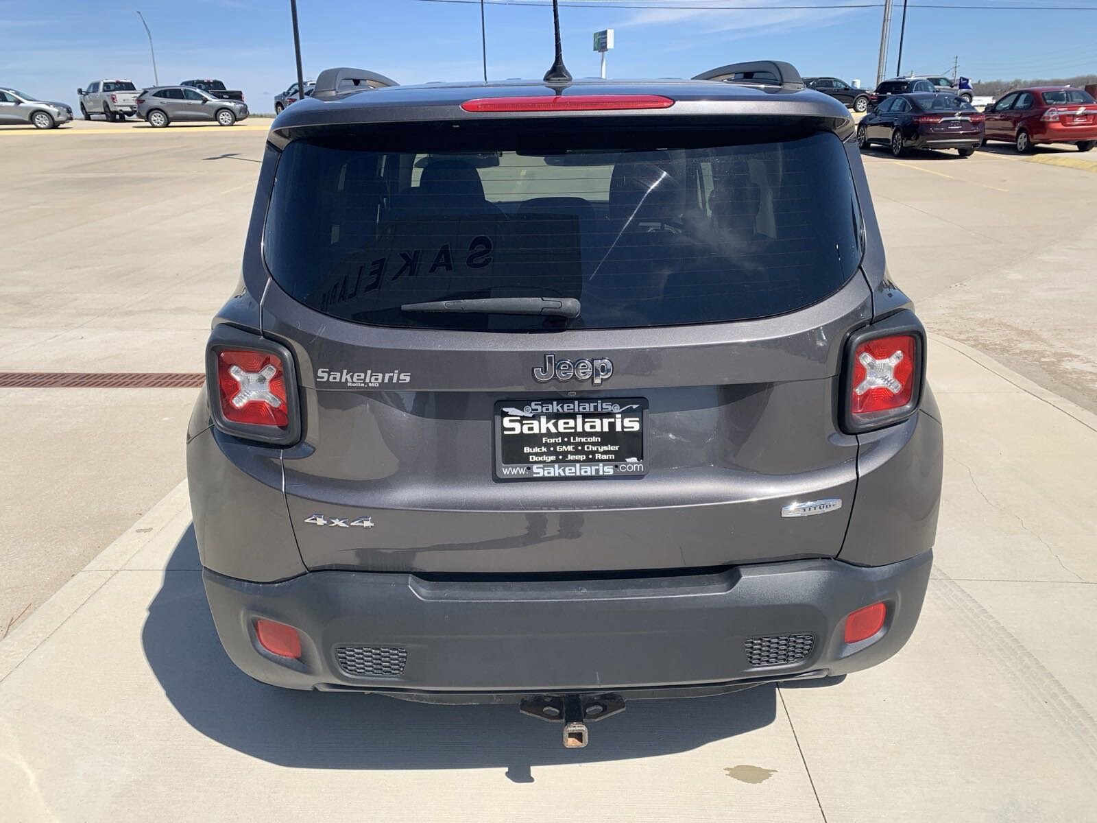 2016 Jeep Renegade Latitude photo 4