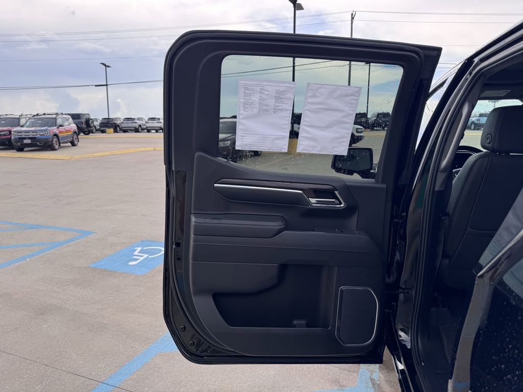 2024 GMC Sierra 1500 SLT - Photo 26
