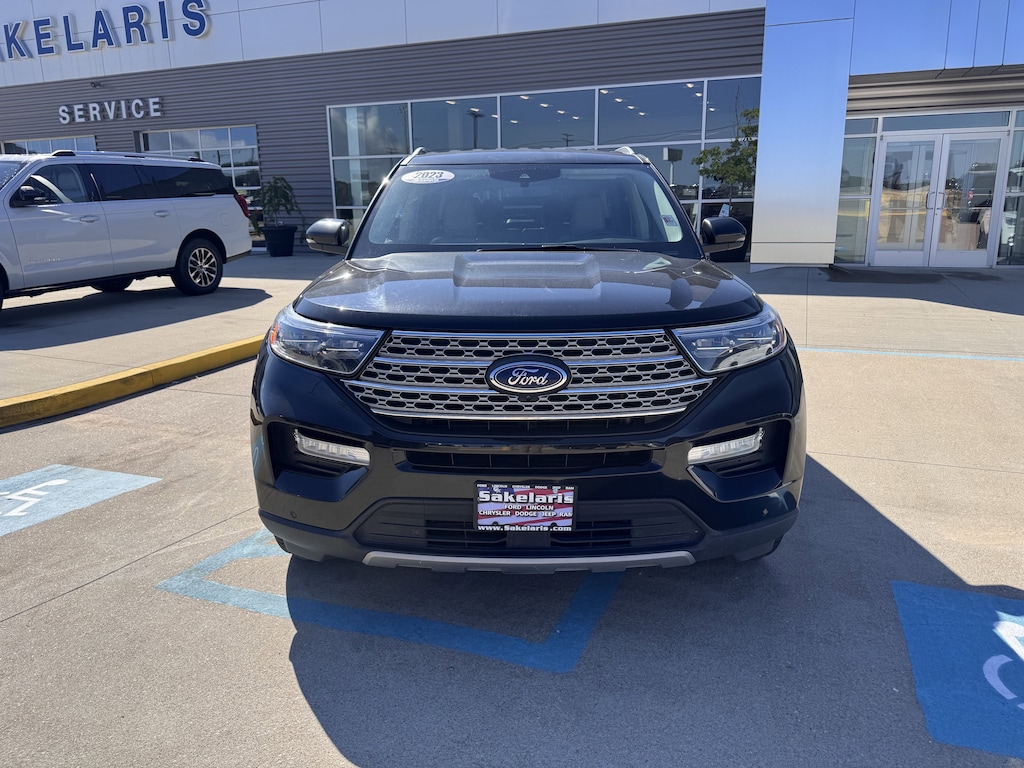 Used 2023 Ford Explorer Limited SUV